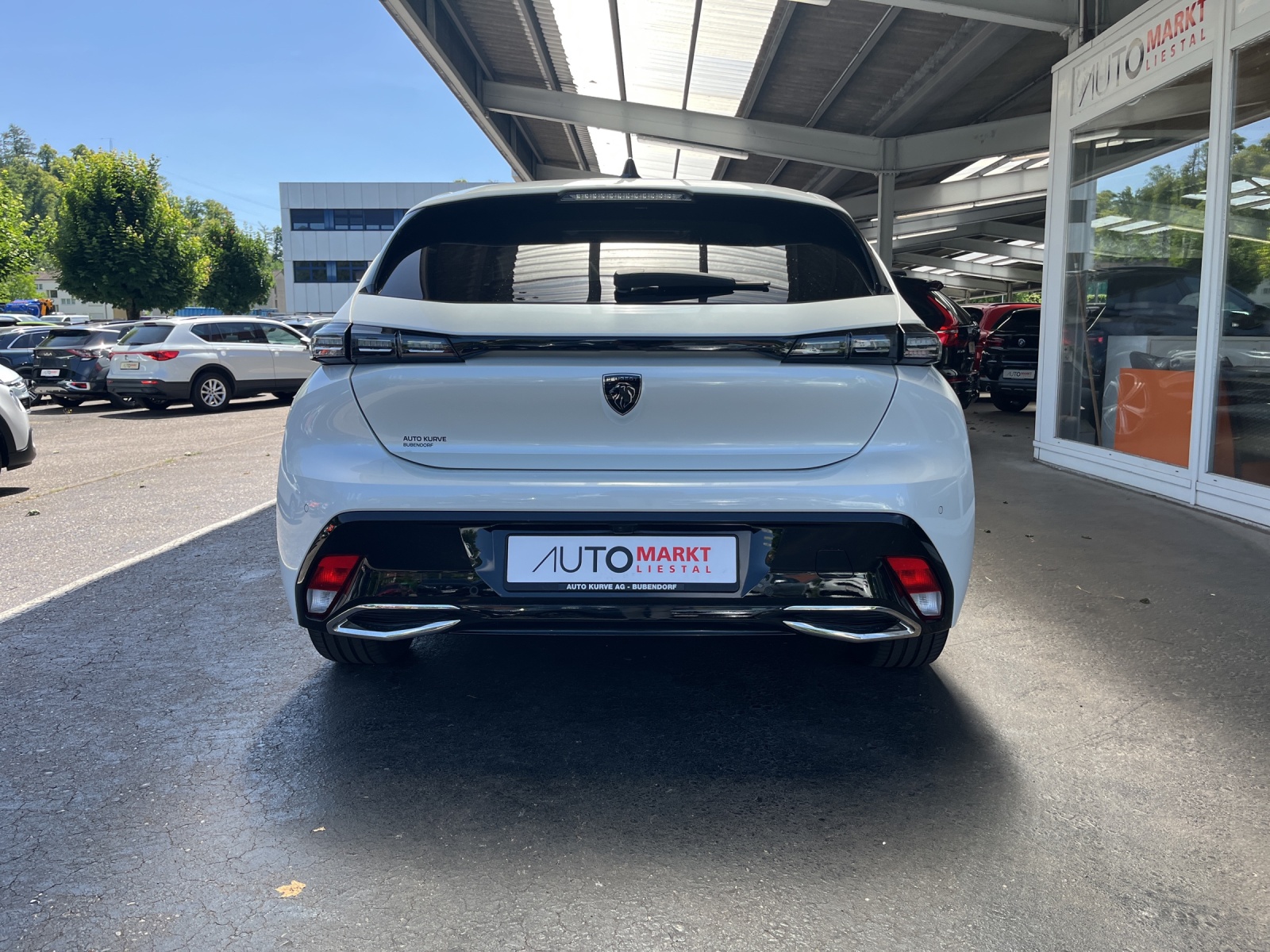 PEUGEOT 308 1.6 PHEV 180 Allure Pack-image-3