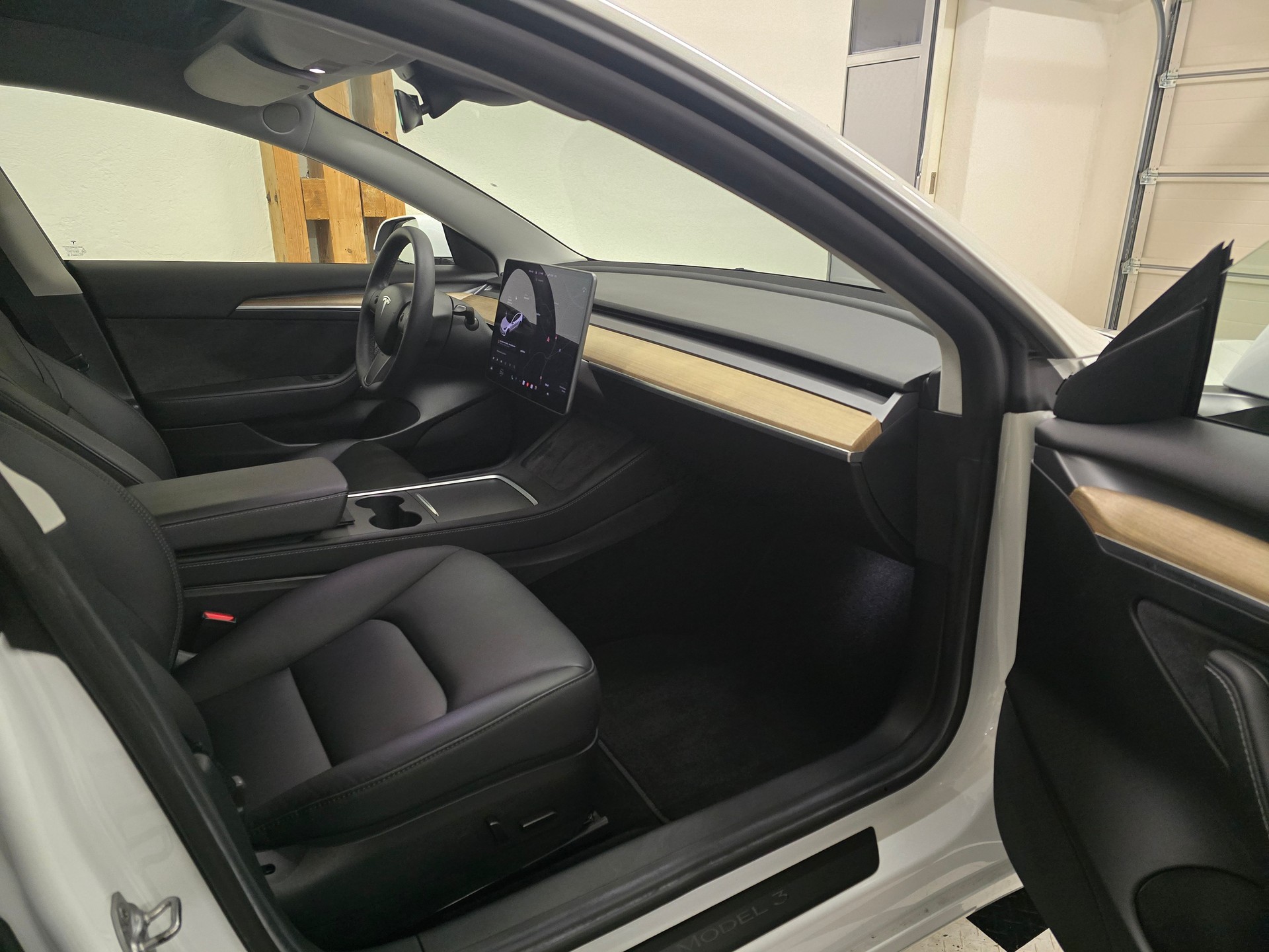 TESLA Model 3 Long Range Dual Motor AWD-image-8