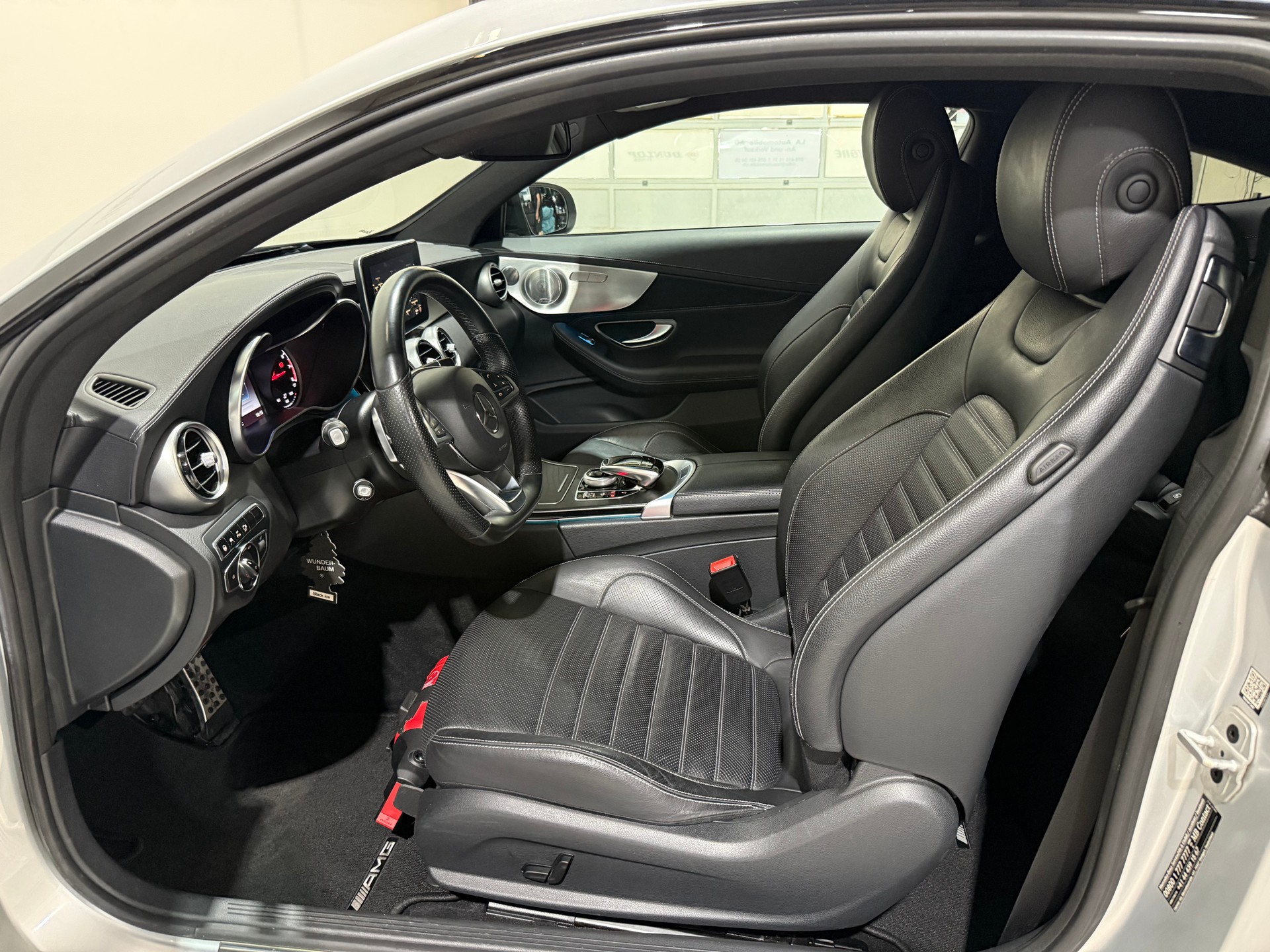 MERCEDES-BENZ C 43 AMG 4Matic 9G-tronic CH Fahrzeug-image-12