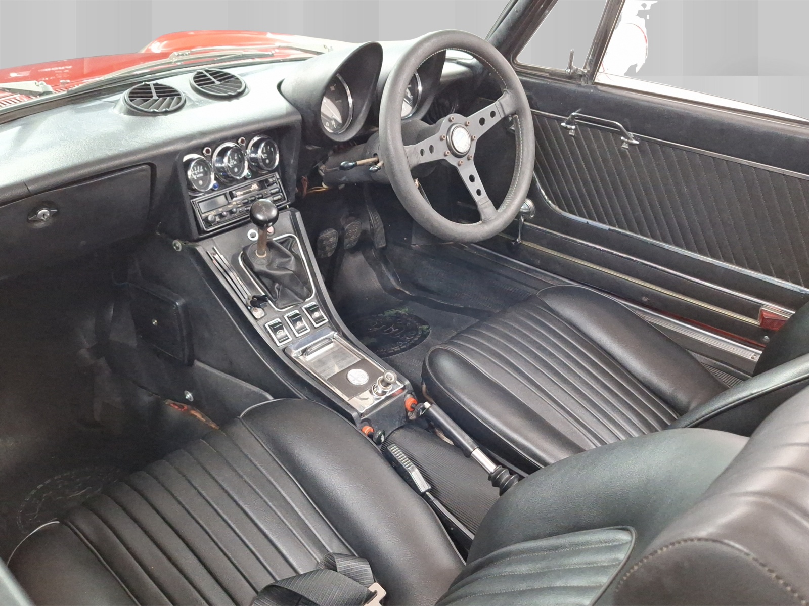 ALFA ROMEO 2000 Spider-image-5