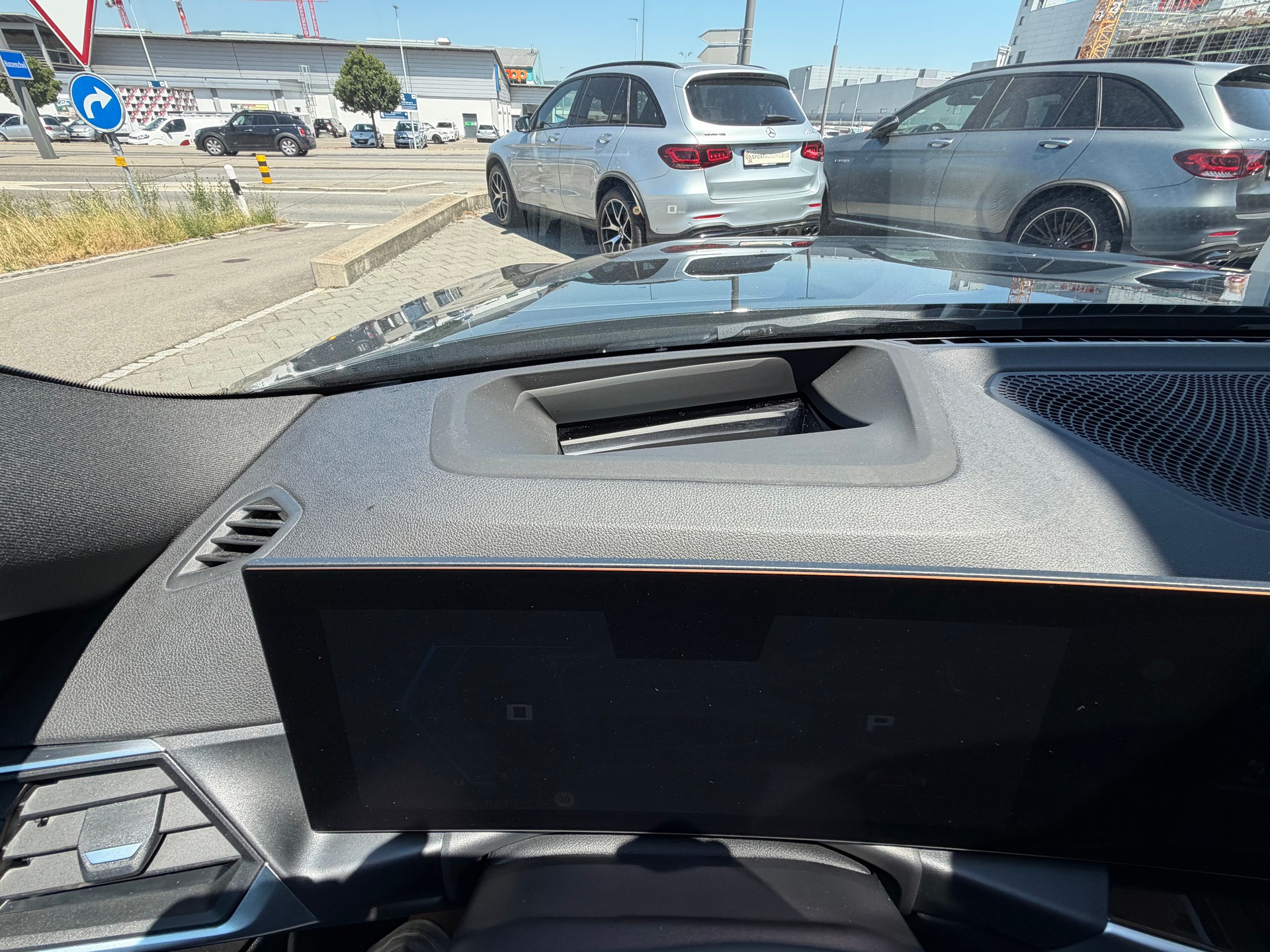 BMW M2 Steptronic *CH Fahrzeug & Gratis Service*-image-14