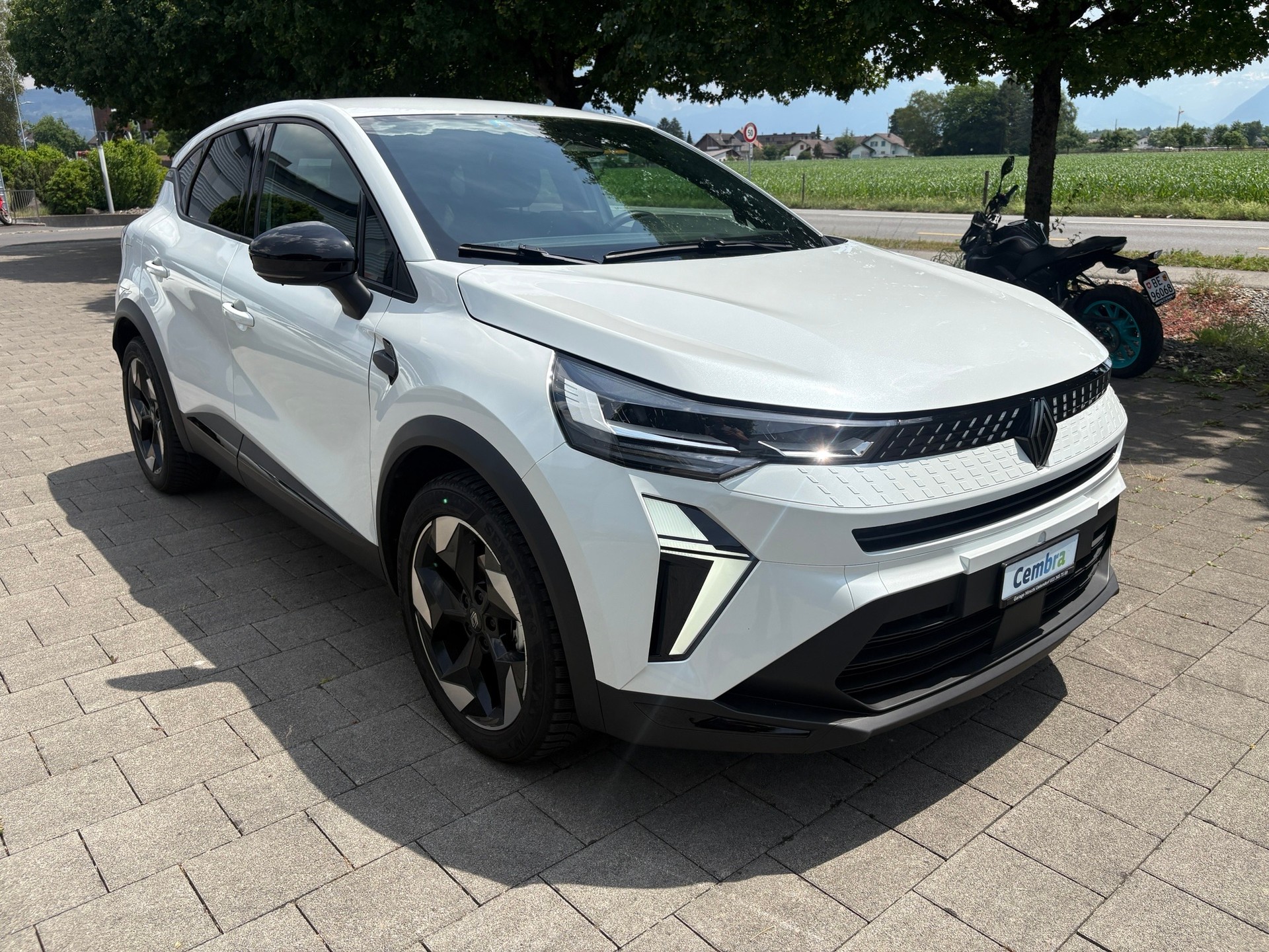 RENAULT Captur 1.3 TCe Techno-image-0