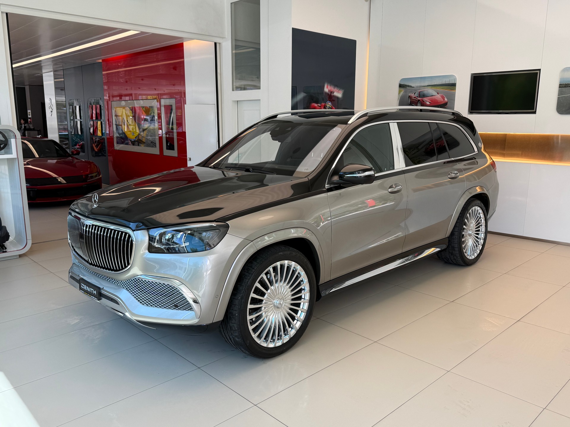 MERCEDES-BENZ GLS Maybach 600 9G-Tronic-image-0