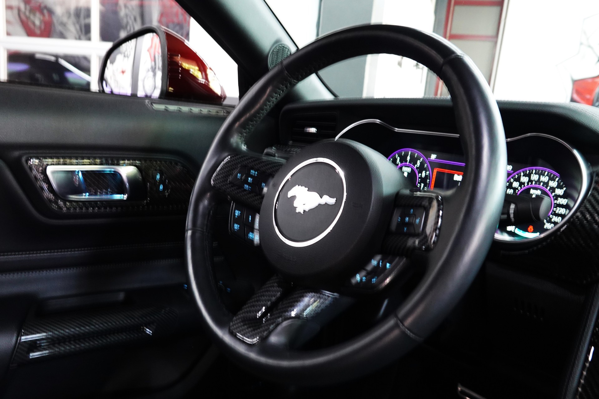 FORD MUSTANG FASTBACK 5.0 V8 GT AUTOMAT UNIKAT CHERRY-image-40