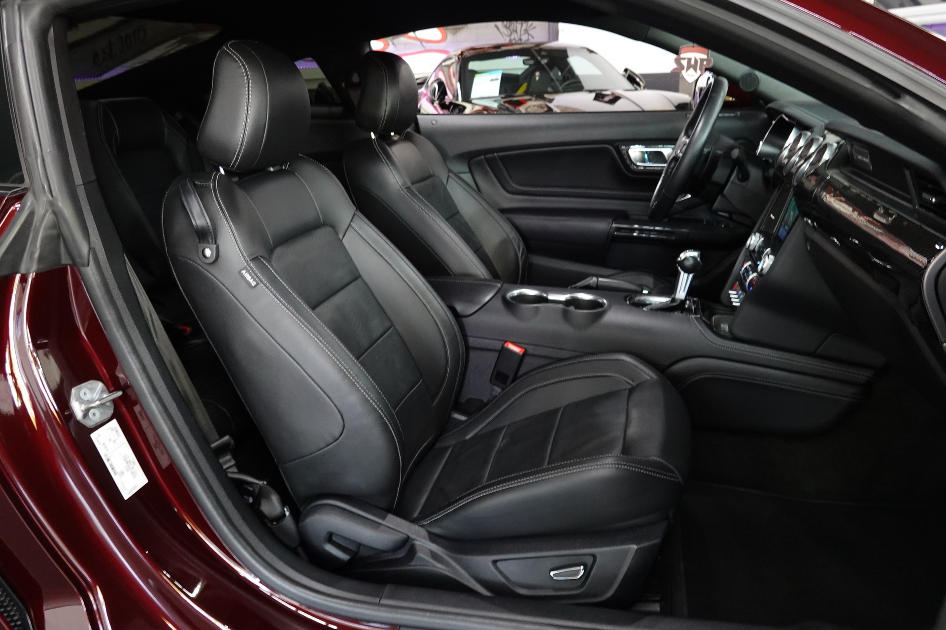 FORD MUSTANG FASTBACK 5.0 V8 GT AUTOMAT UNIKAT CHERRY-image-35