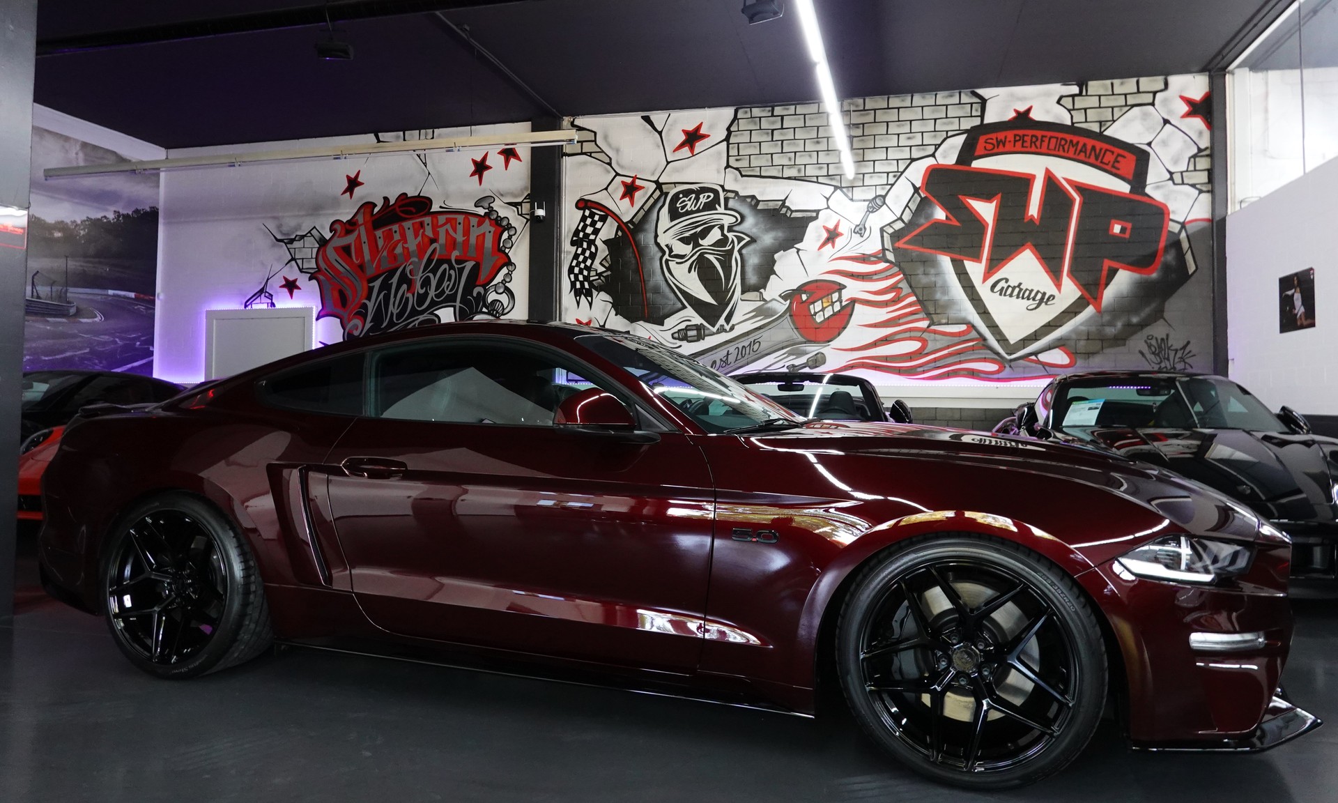 FORD MUSTANG FASTBACK 5.0 V8 GT AUTOMAT UNIKAT CHERRY-image-18