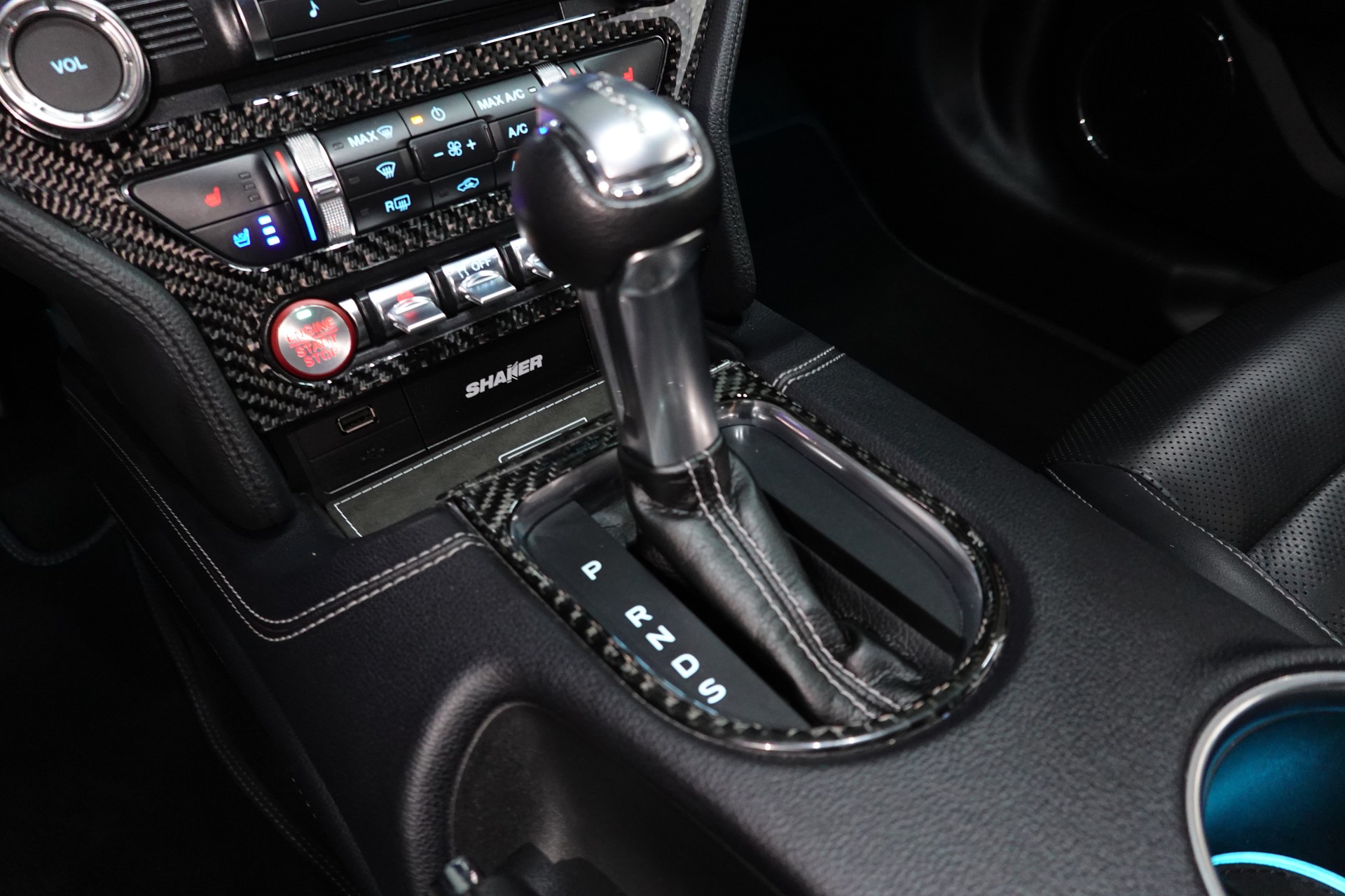 FORD MUSTANG FASTBACK 5.0 V8 GT AUTOMAT UNIKAT CHERRY-image-30