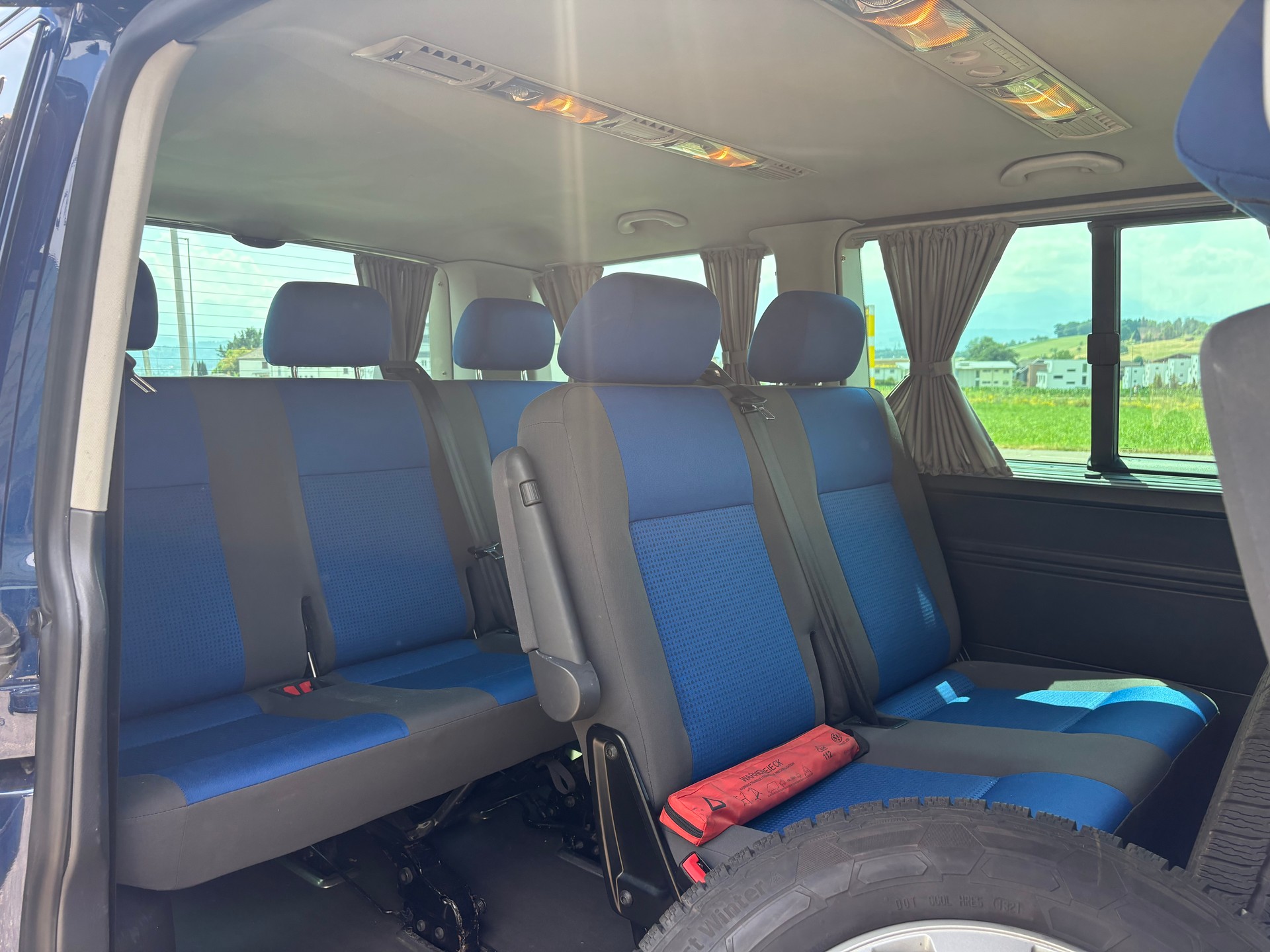 VW T5 Caravelle Comfort 2.5 TDI PD-image-8
