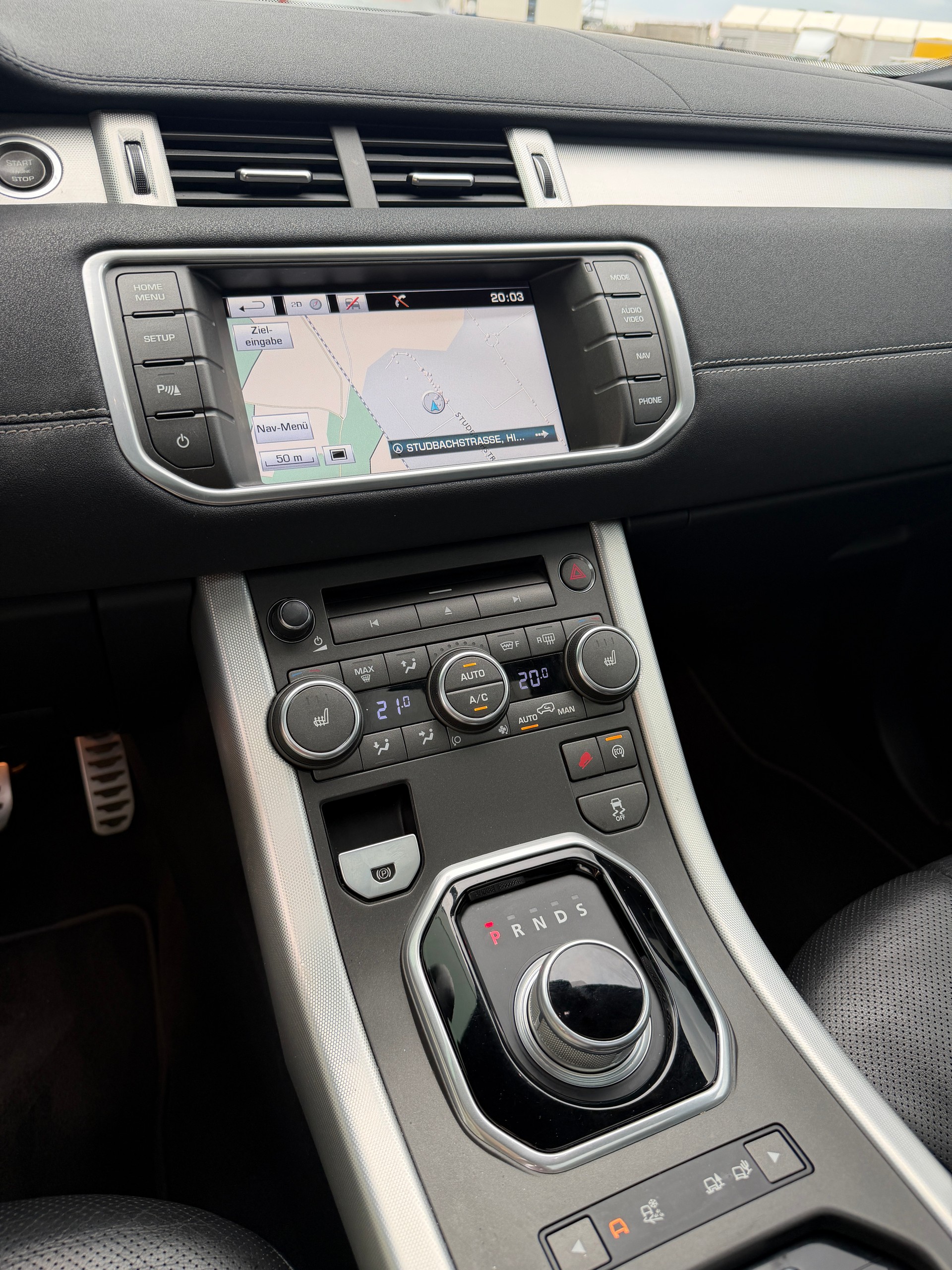 LAND ROVER Range Rover Evoque 2.0 Si4 Dynamic AT9-image-10