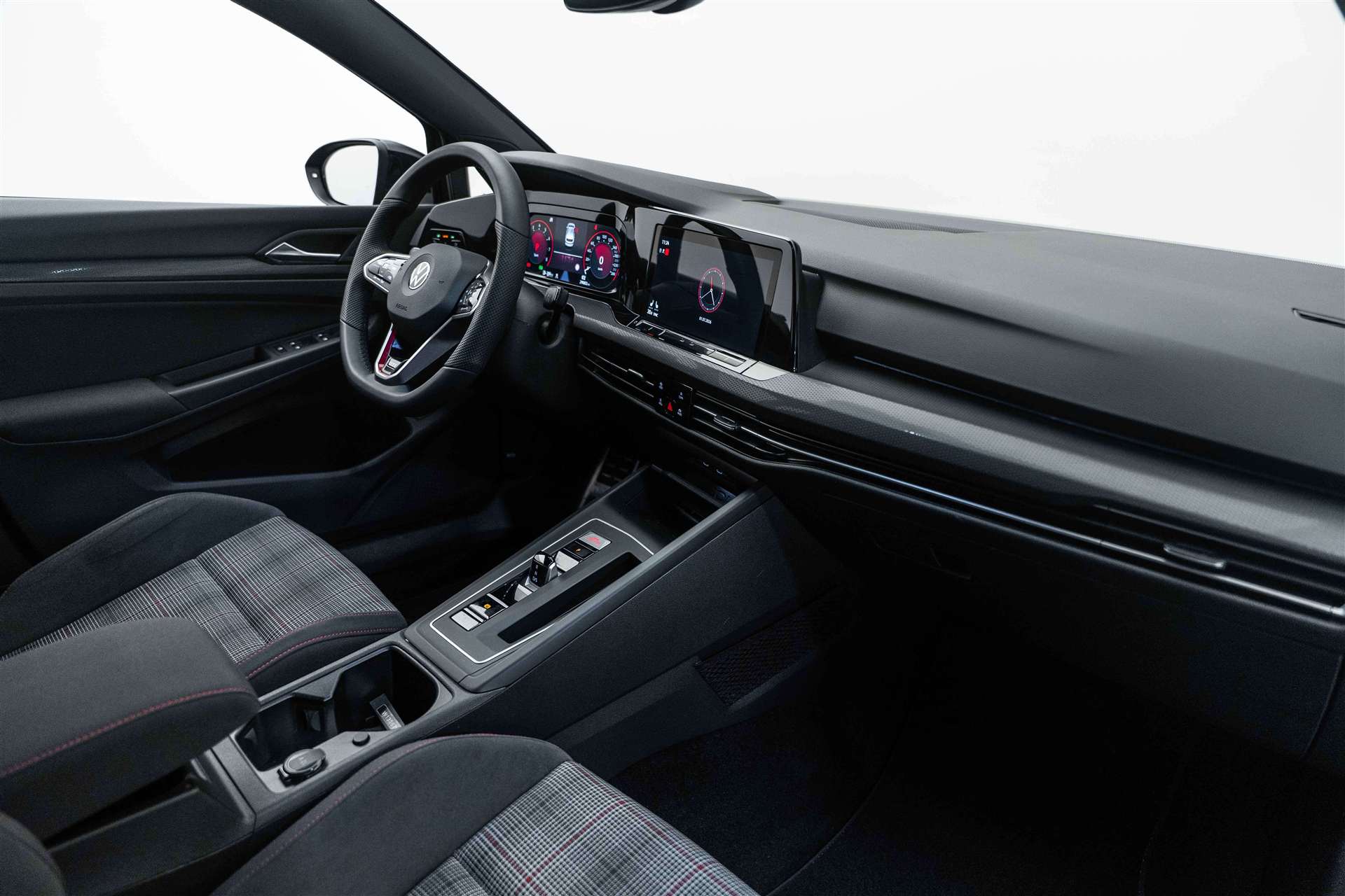 VW Golf 2.0 TSI GTI DSG 245PS-image-10