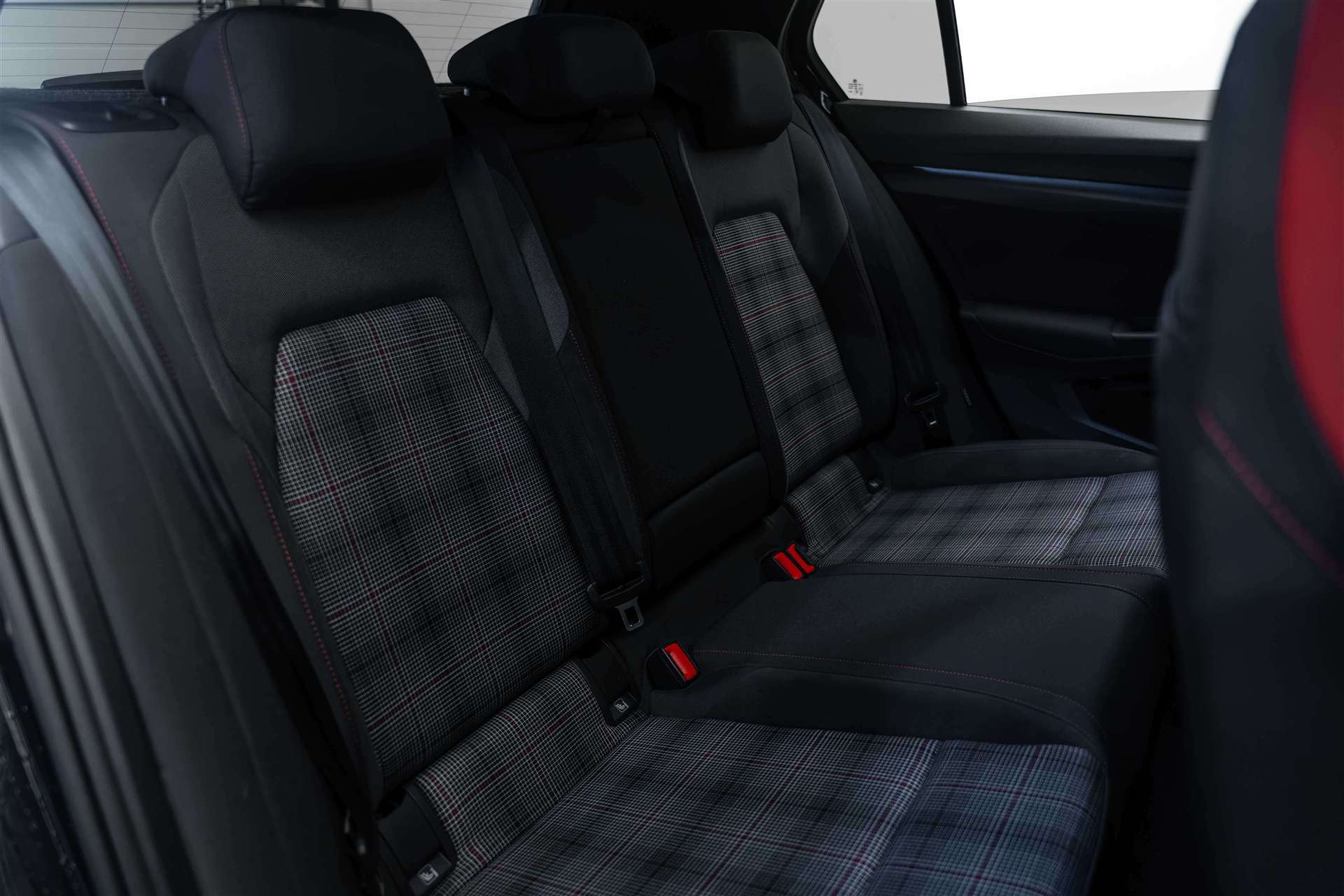 VW Golf 2.0 TSI GTI DSG 245PS-image-13