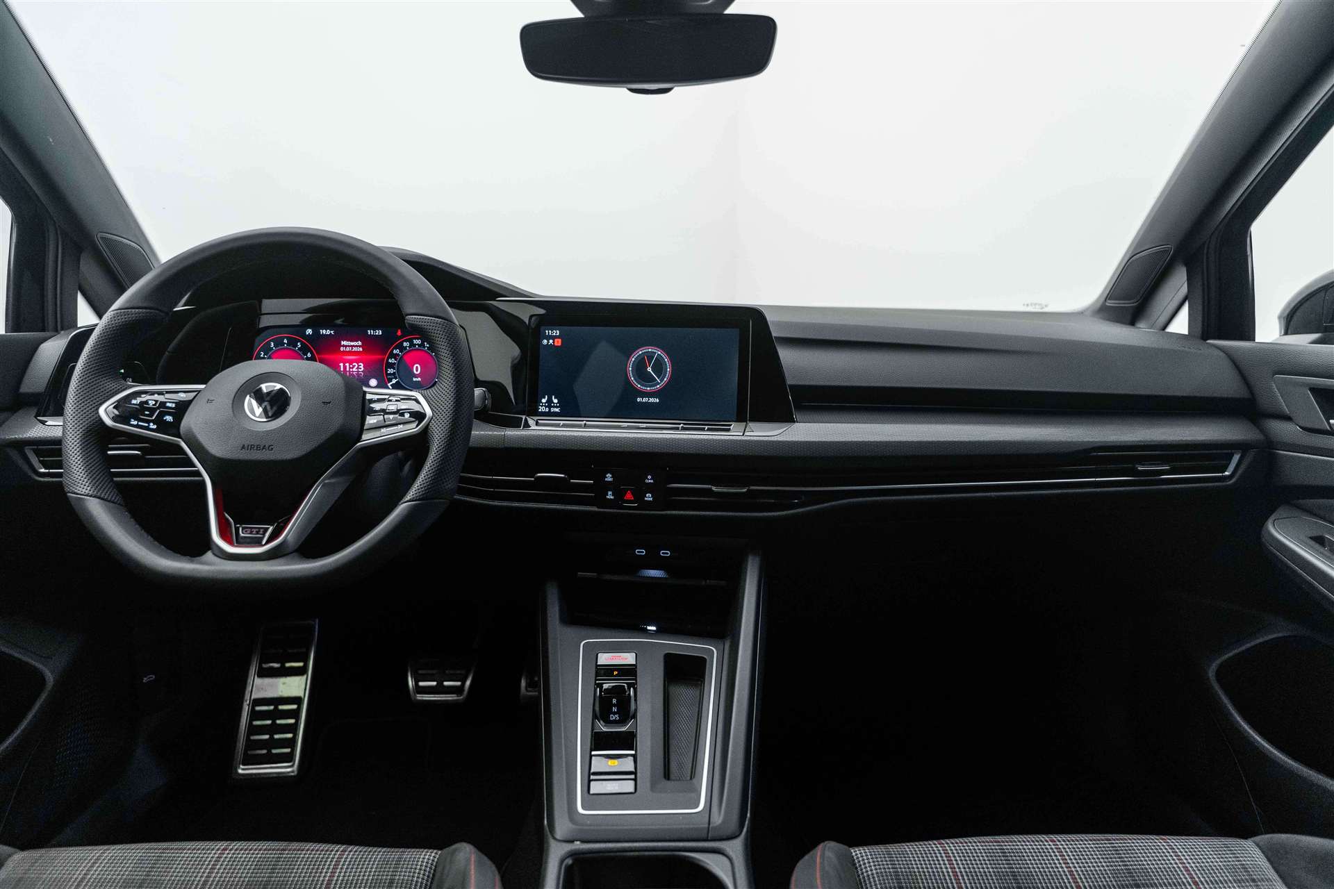 VW Golf 2.0 TSI GTI DSG 245PS-image-8
