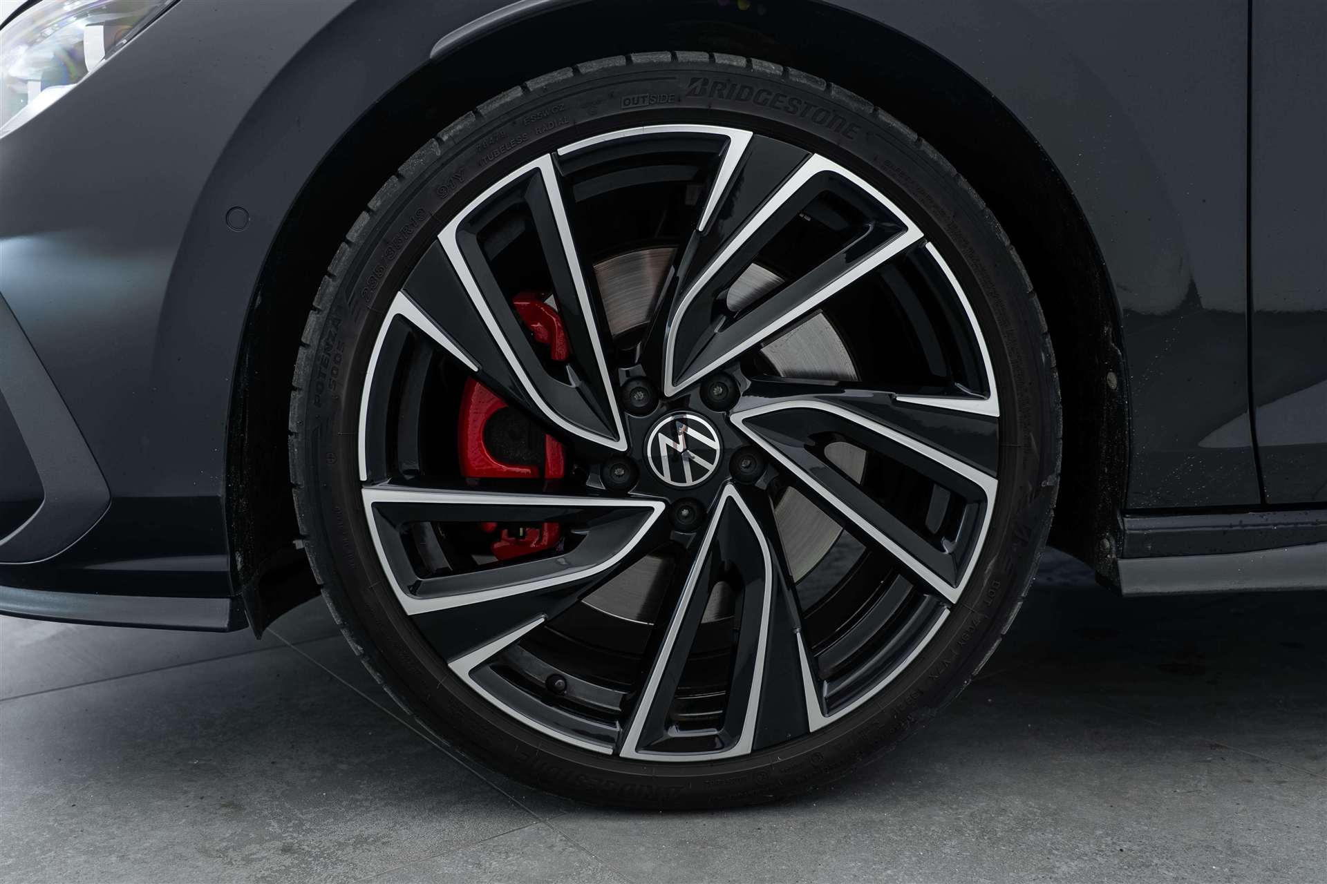 VW Golf 2.0 TSI GTI DSG 245PS-image-5
