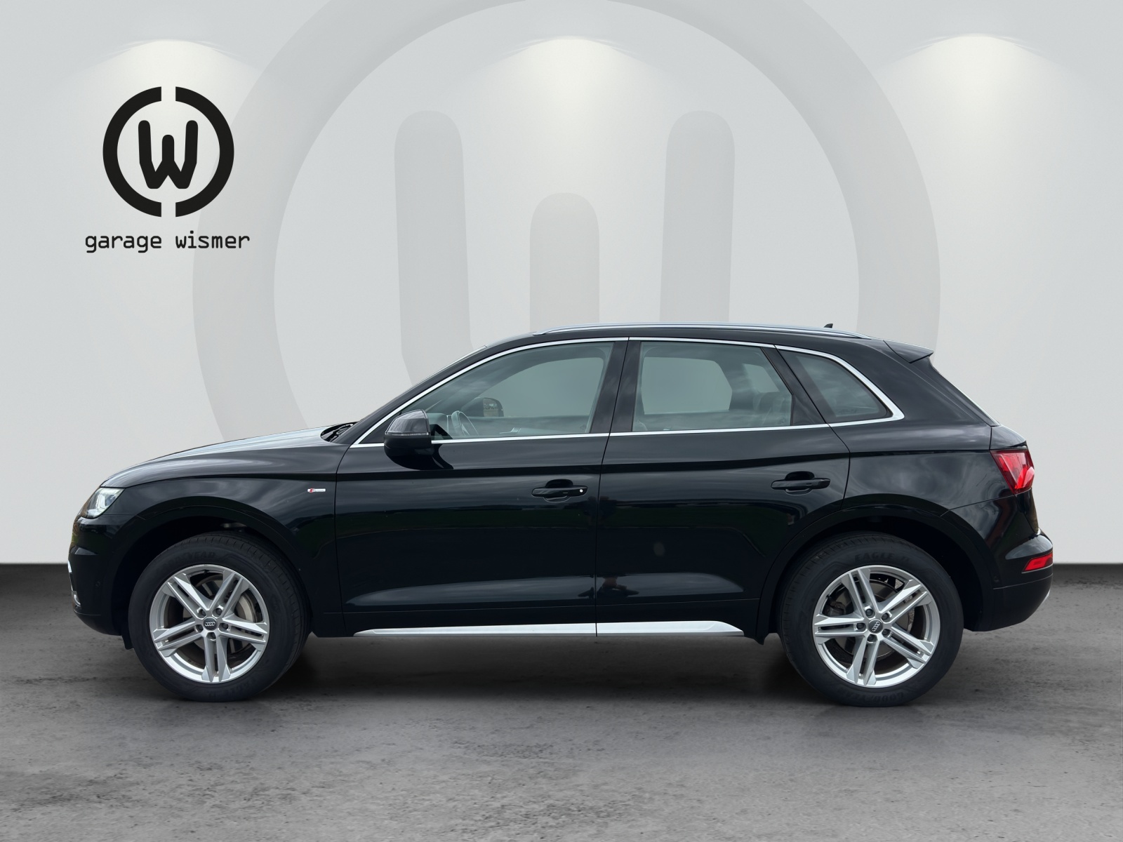 AUDI Q5 2.0 TDI sport quattro S-tronic-showroom-element-1