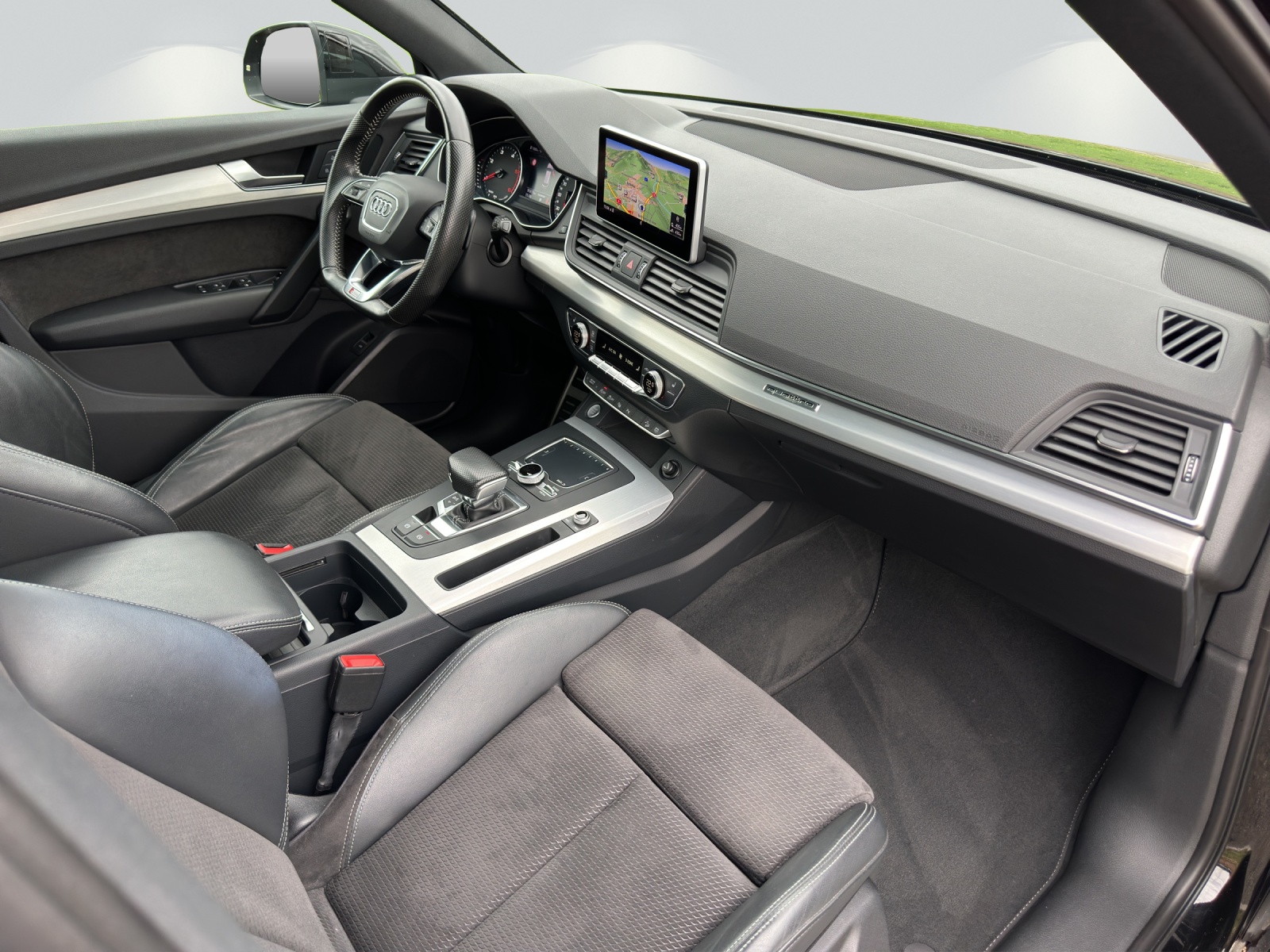 AUDI Q5 2.0 TDI sport quattro S-tronic-image-7