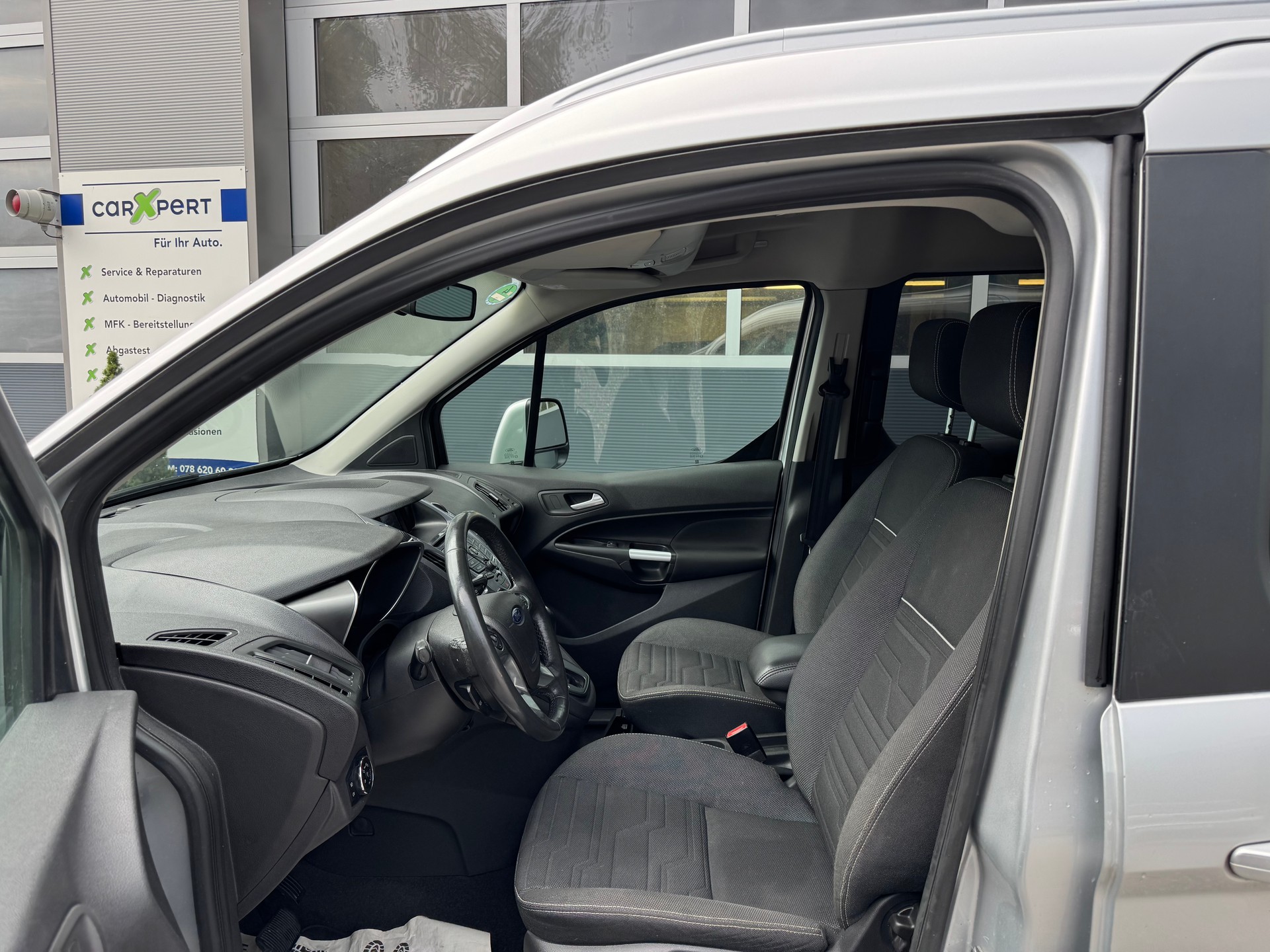 FORD Ford Tourneo Connect-image-7
