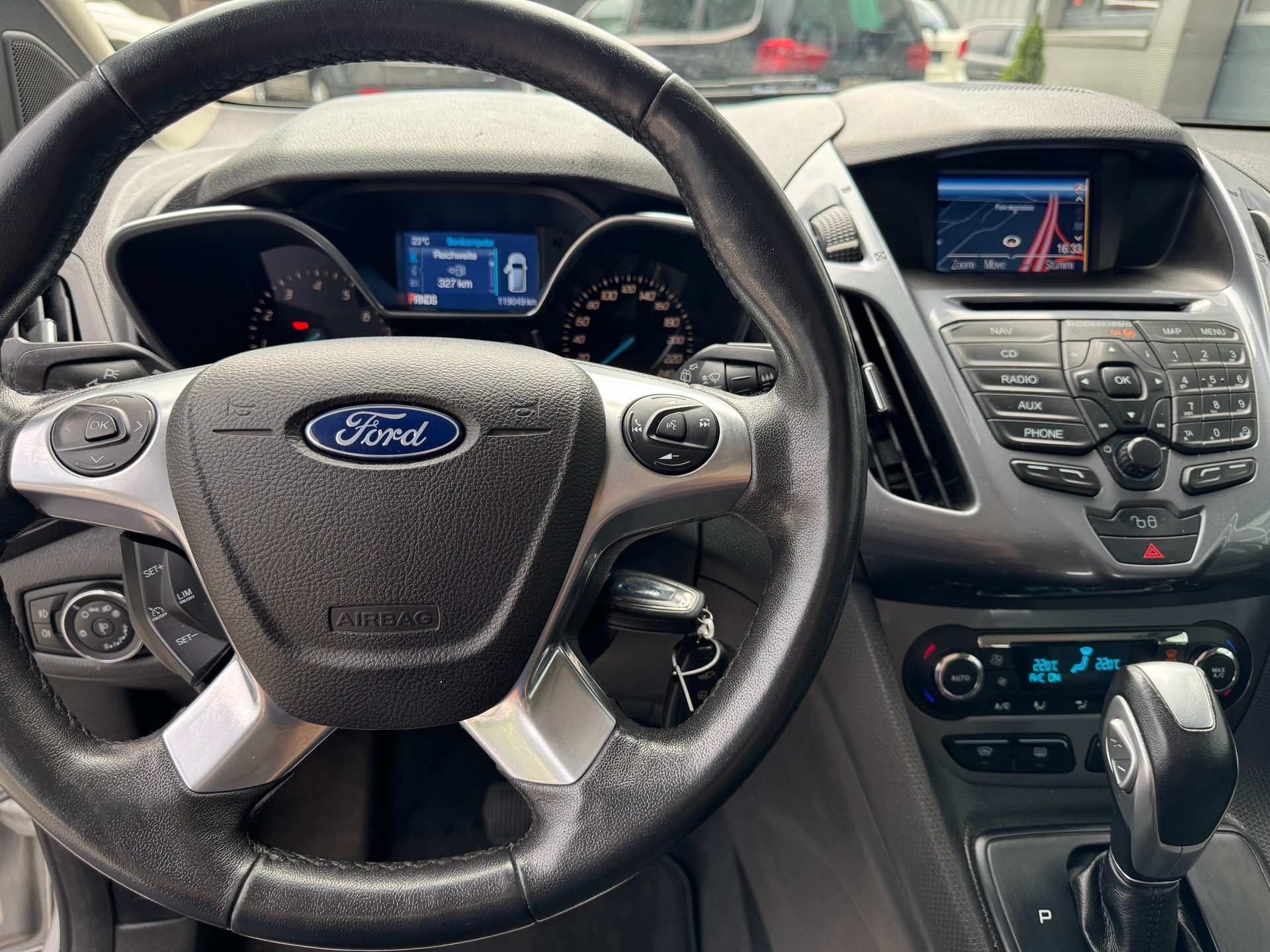 FORD Ford Tourneo Connect-image-8