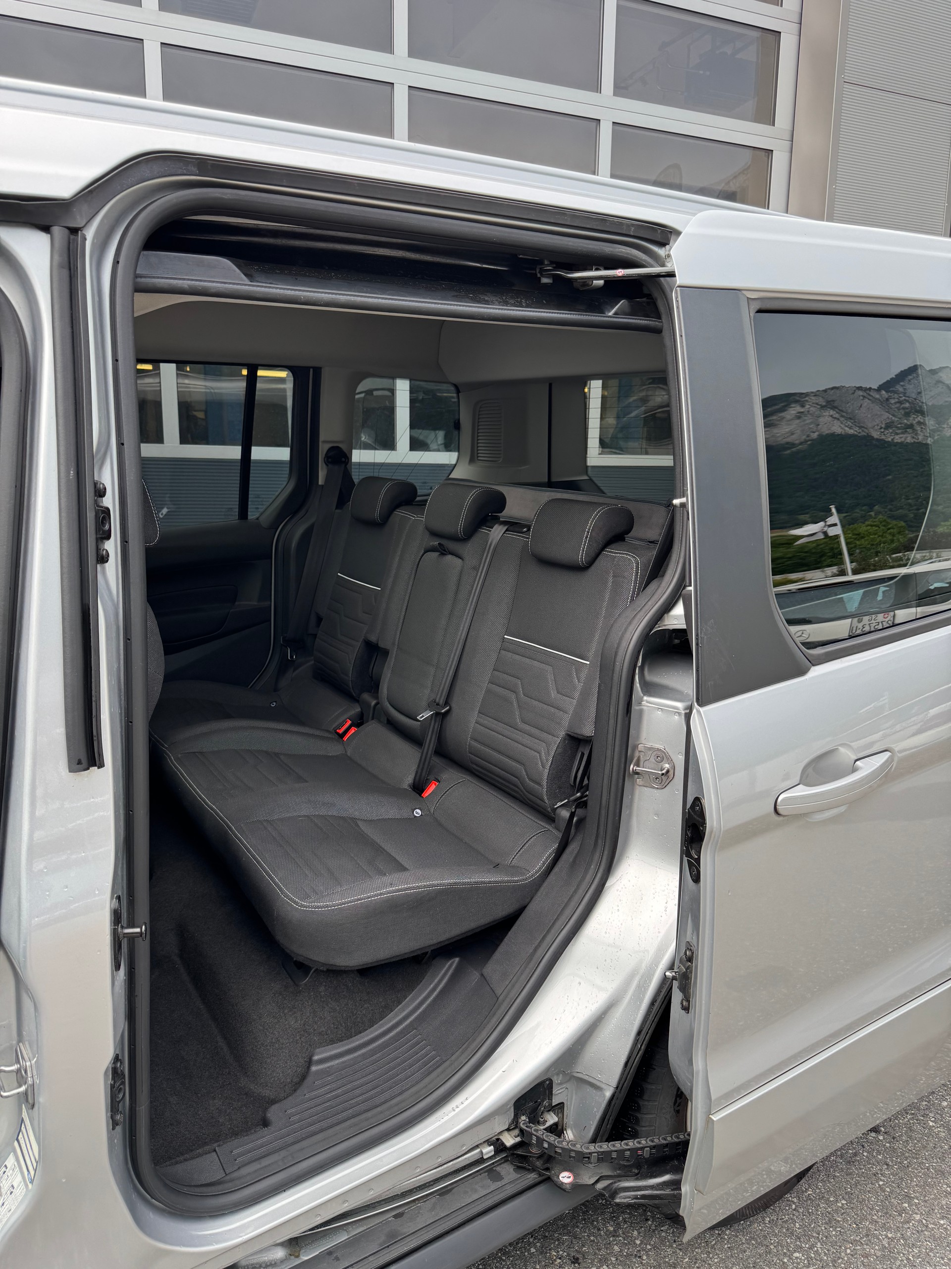 FORD Ford Tourneo Connect-image-10