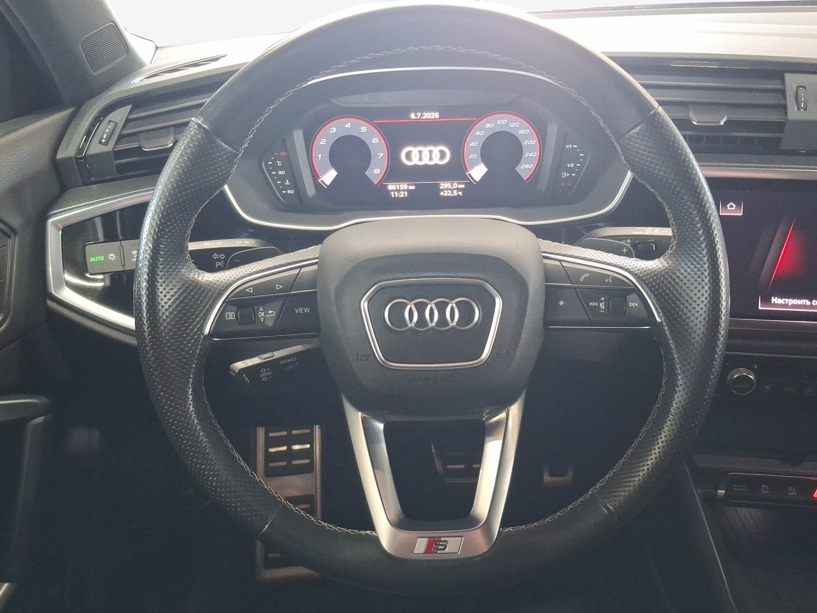 AUDI Q3 Sportback 40 TFSI S line quattro S-tronic-image-9