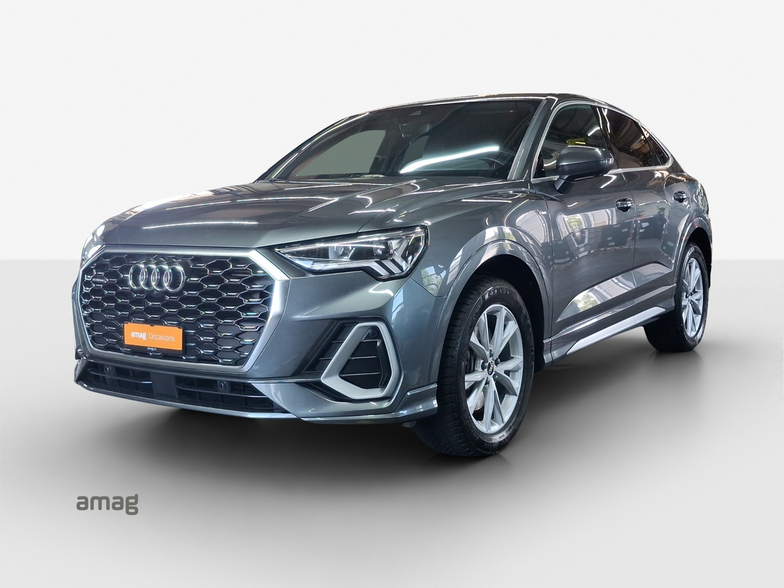 AUDI Q3 Sportback 40 TFSI S line quattro S-tronic-image-0