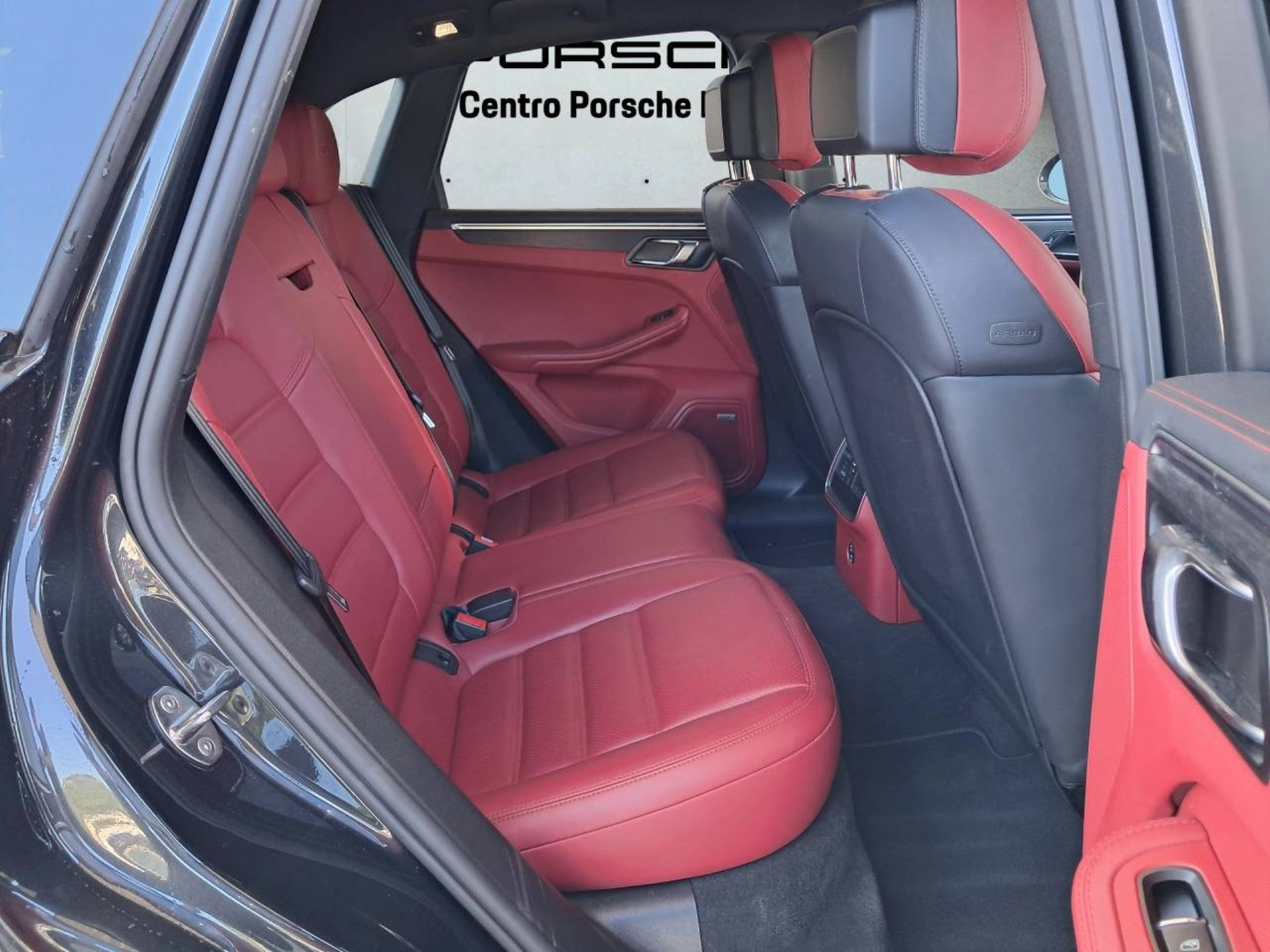 PORSCHE Macan GTS (MY21)-image-17