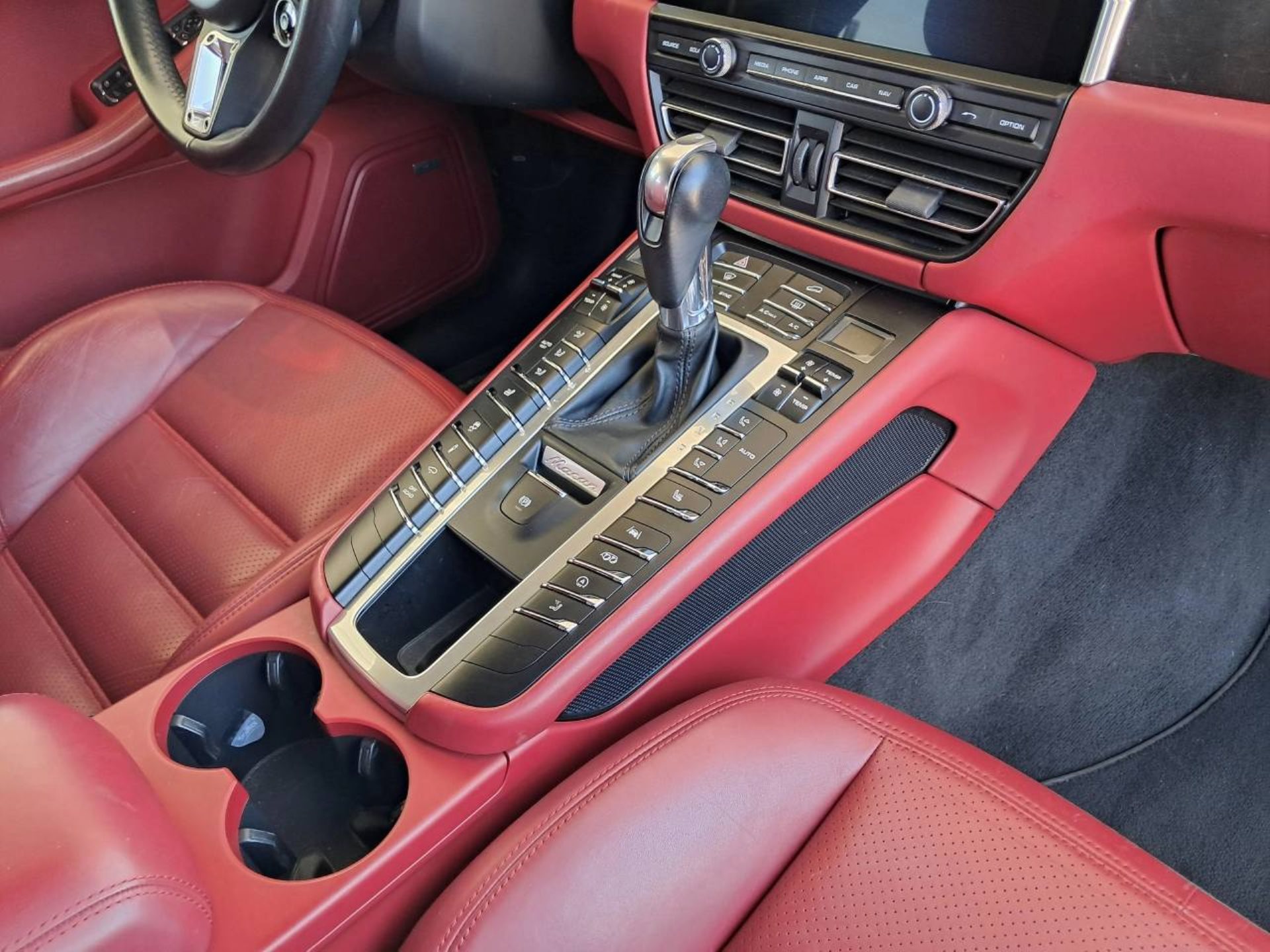 PORSCHE Macan GTS (MY21)-image-27