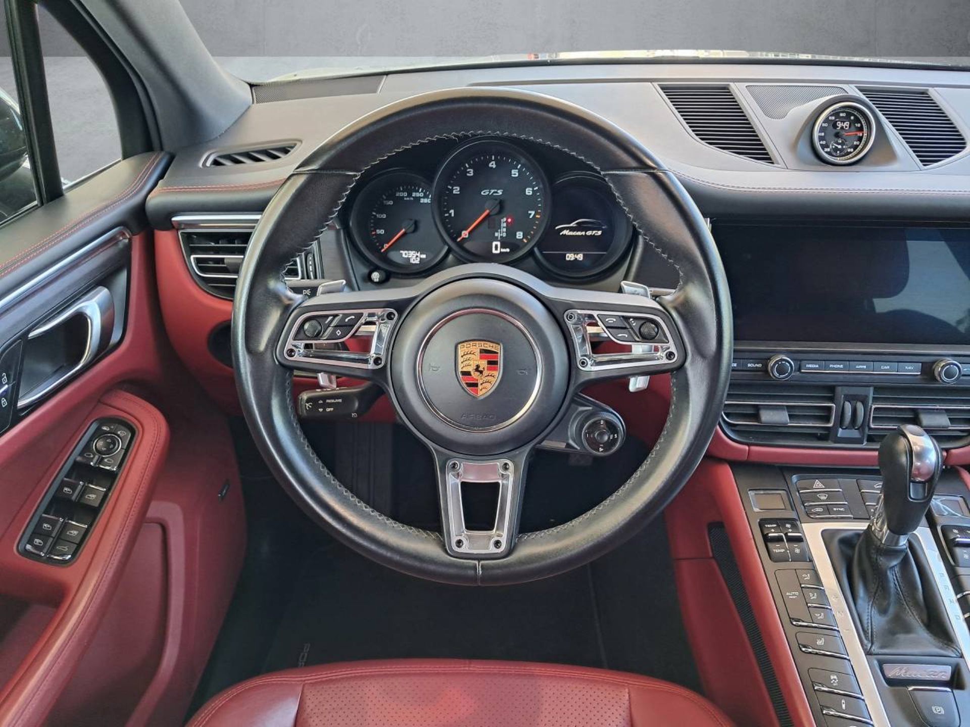 PORSCHE Macan GTS (MY21)-image-12