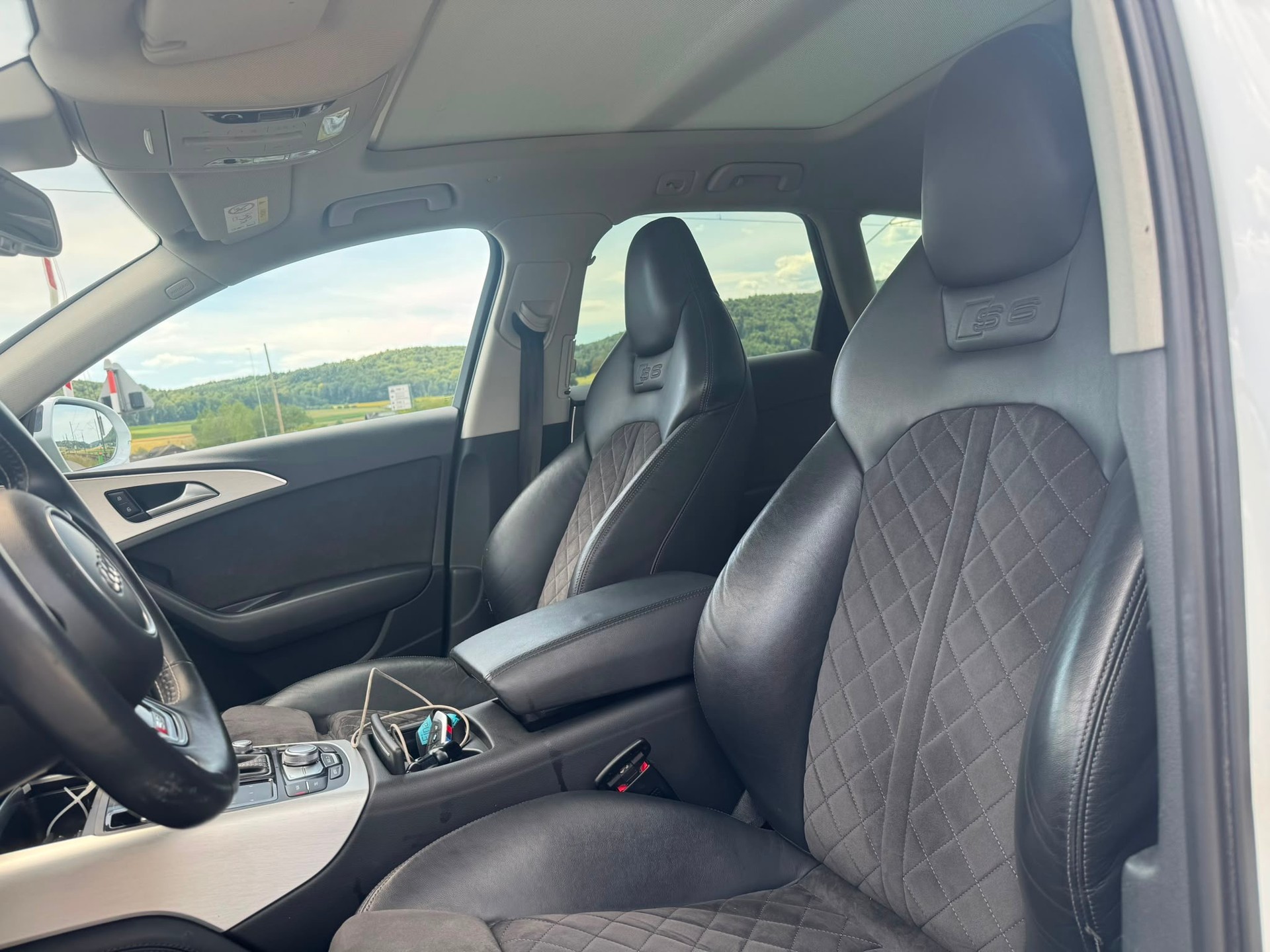 AUDI S6 Avant 4.0 TFSI V8 quattro S-tronic-image-9