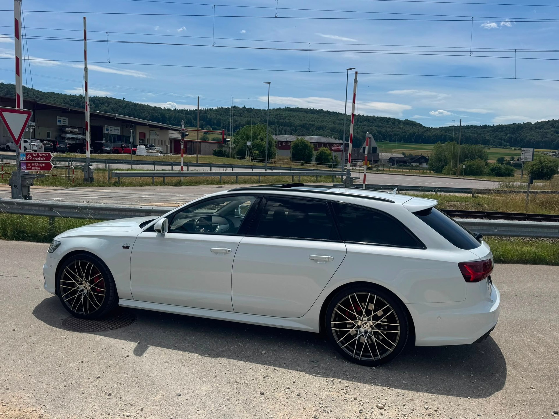 AUDI S6 Avant 4.0 TFSI V8 quattro S-tronic-image-3