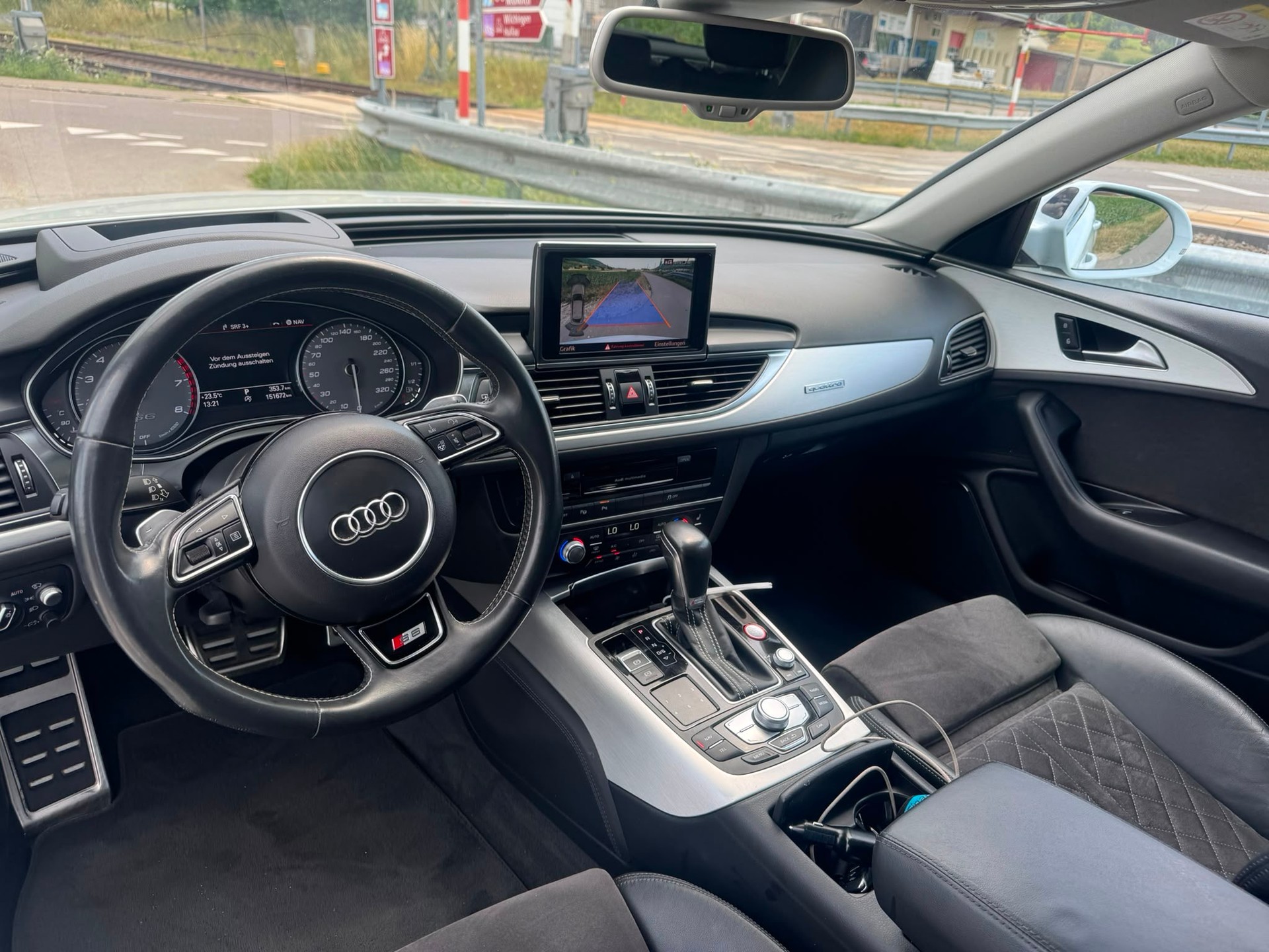 AUDI S6 Avant 4.0 TFSI V8 quattro S-tronic-image-8