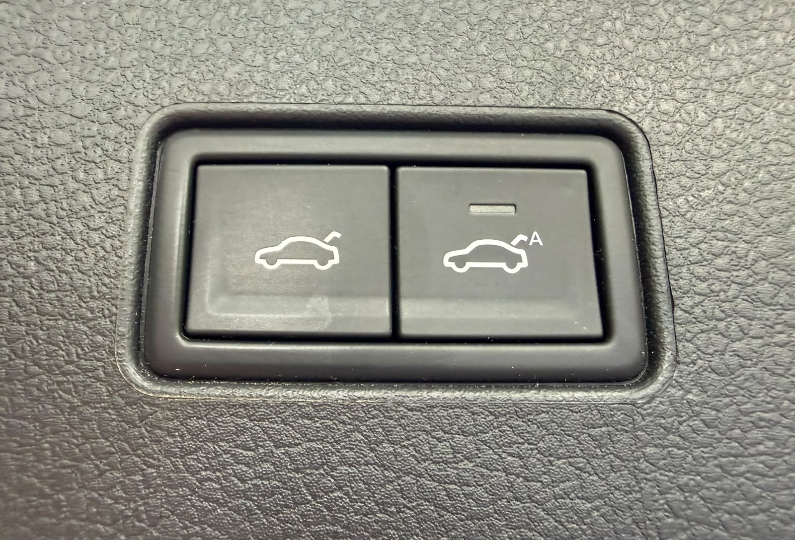 VW Passat Variant 2.0 TSI Business DSG-image-15