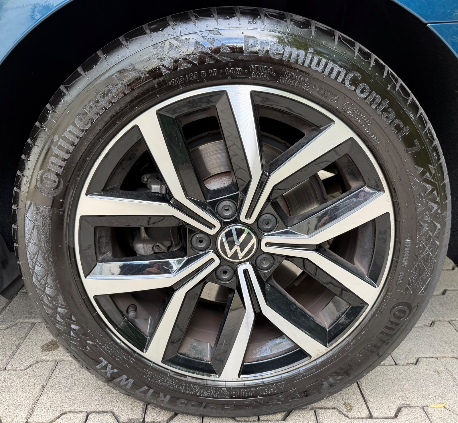 VW Passat Variant 2.0 TSI Business DSG-image-9