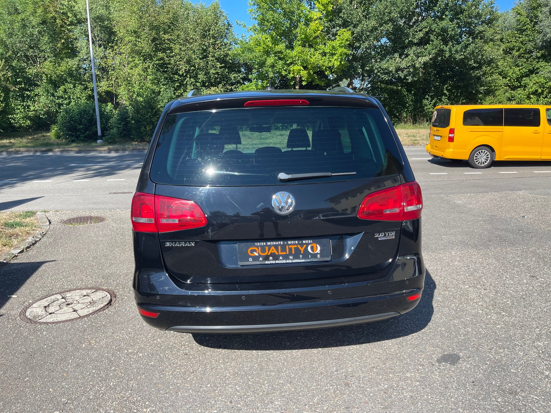 VW Sharan 2.0 TDI BlueMotion Technology Trendline DSG-image-3