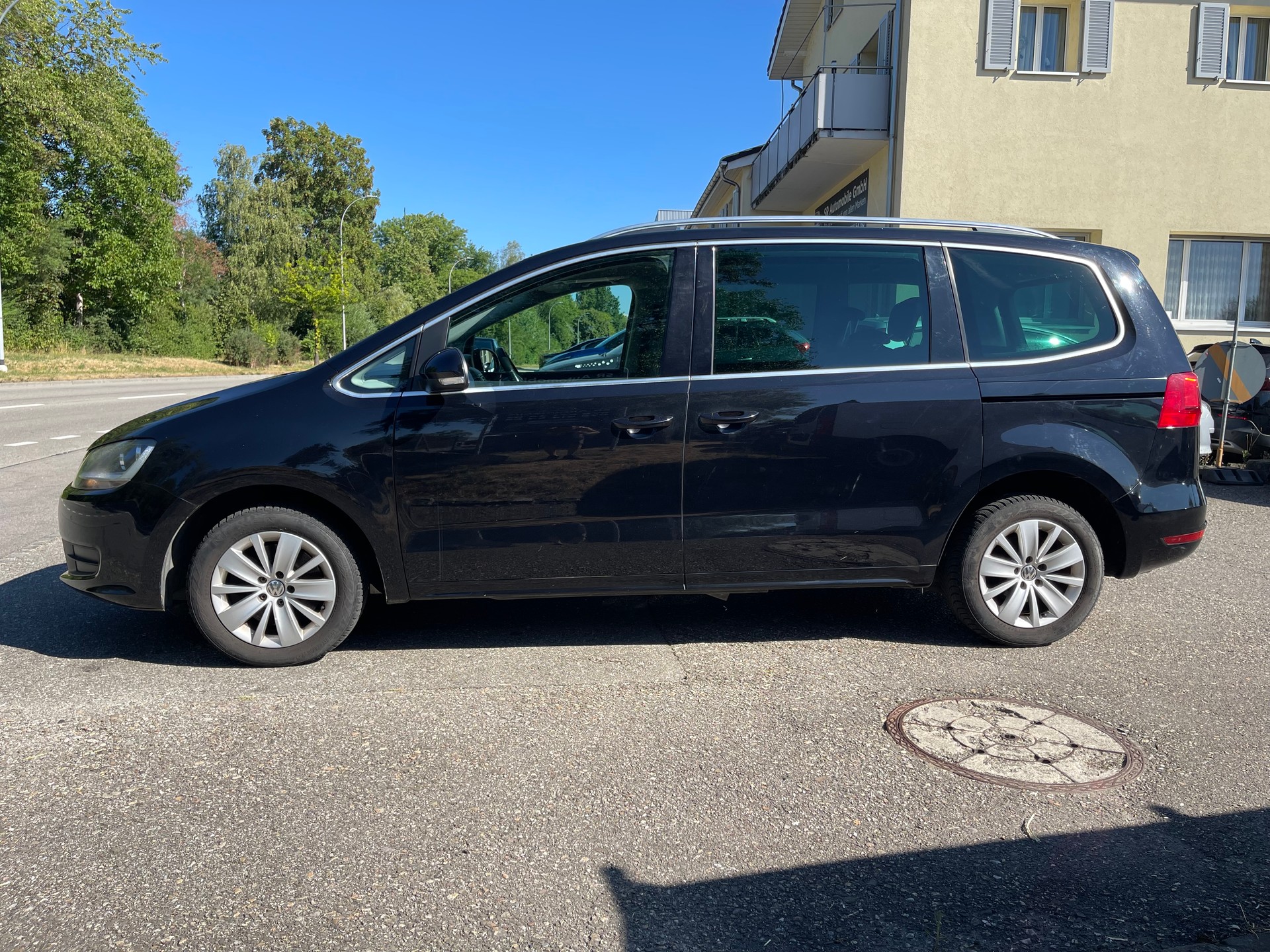 VW Sharan 2.0 TDI BlueMotion Technology Trendline DSG-image-1