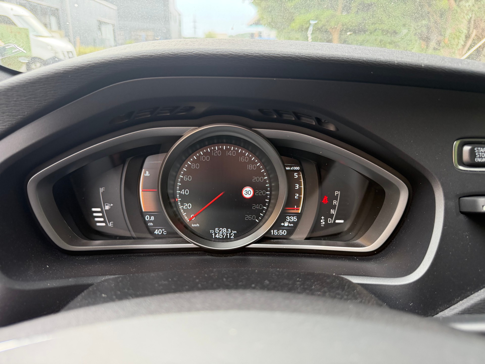VOLVO V40 Cross Country D3 Kinetic Geartronic-image-12