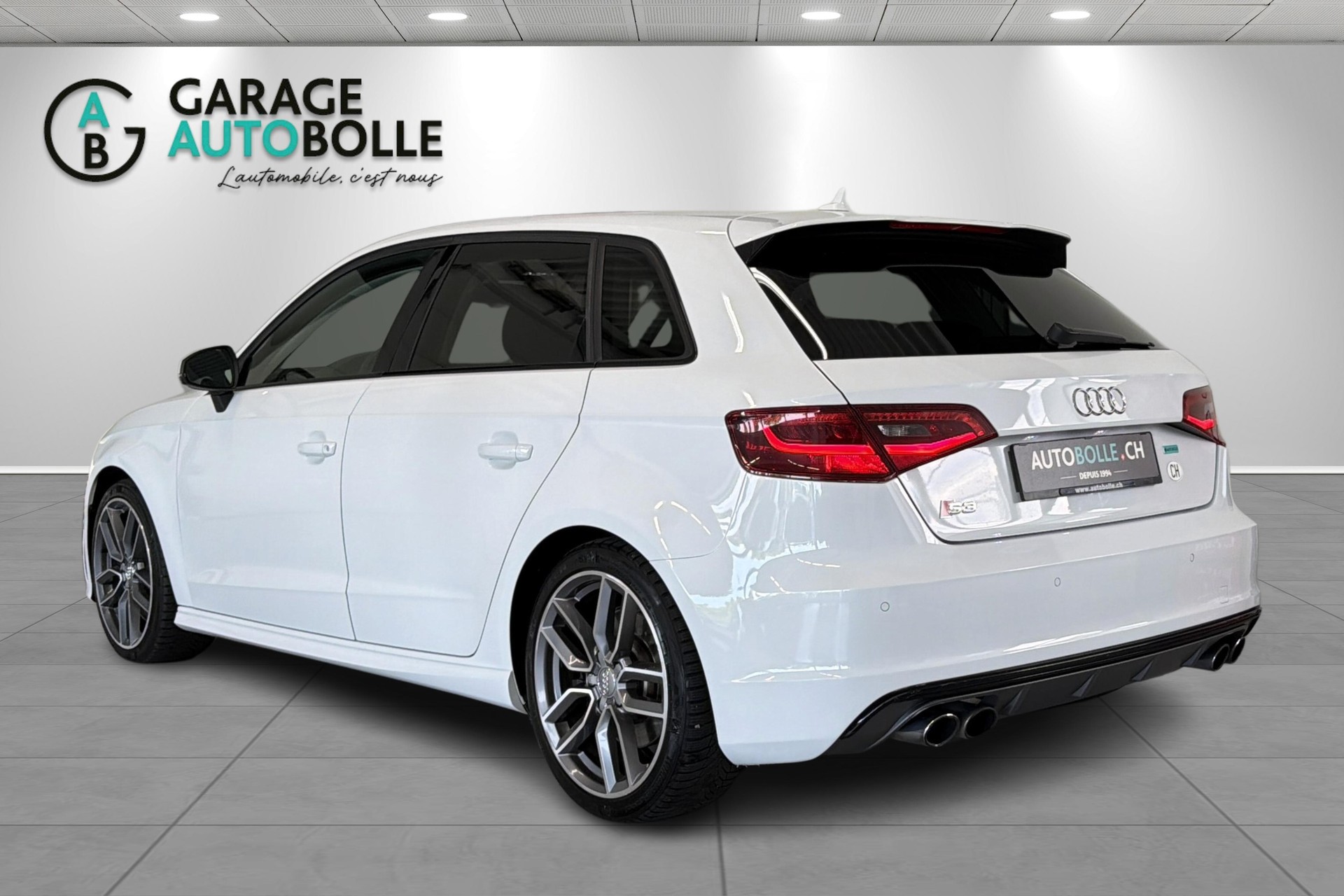 AUDI S3 Sportback 2.0 TFSI quattro S-tronic-image-4