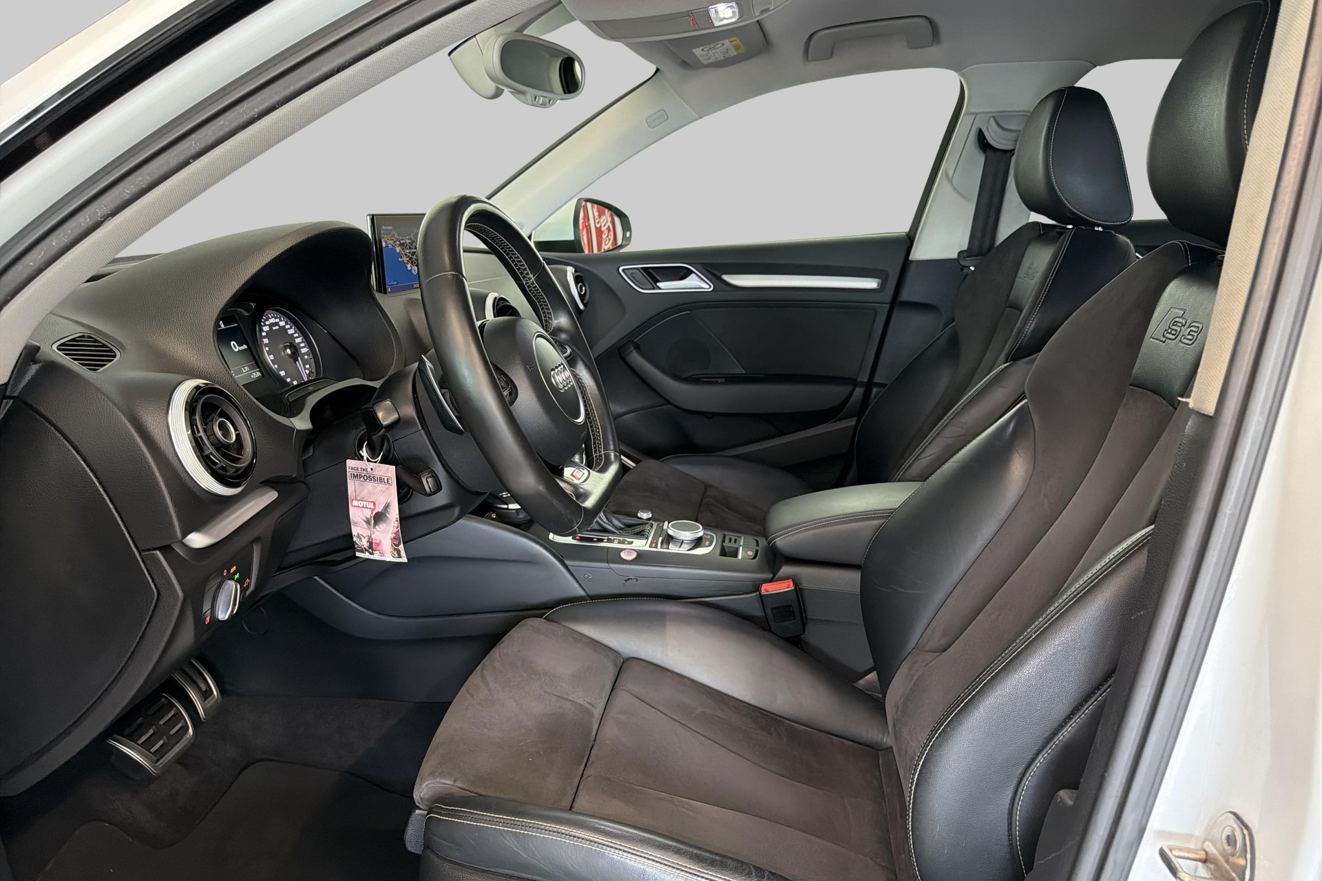 AUDI S3 Sportback 2.0 TFSI quattro S-tronic-image-7