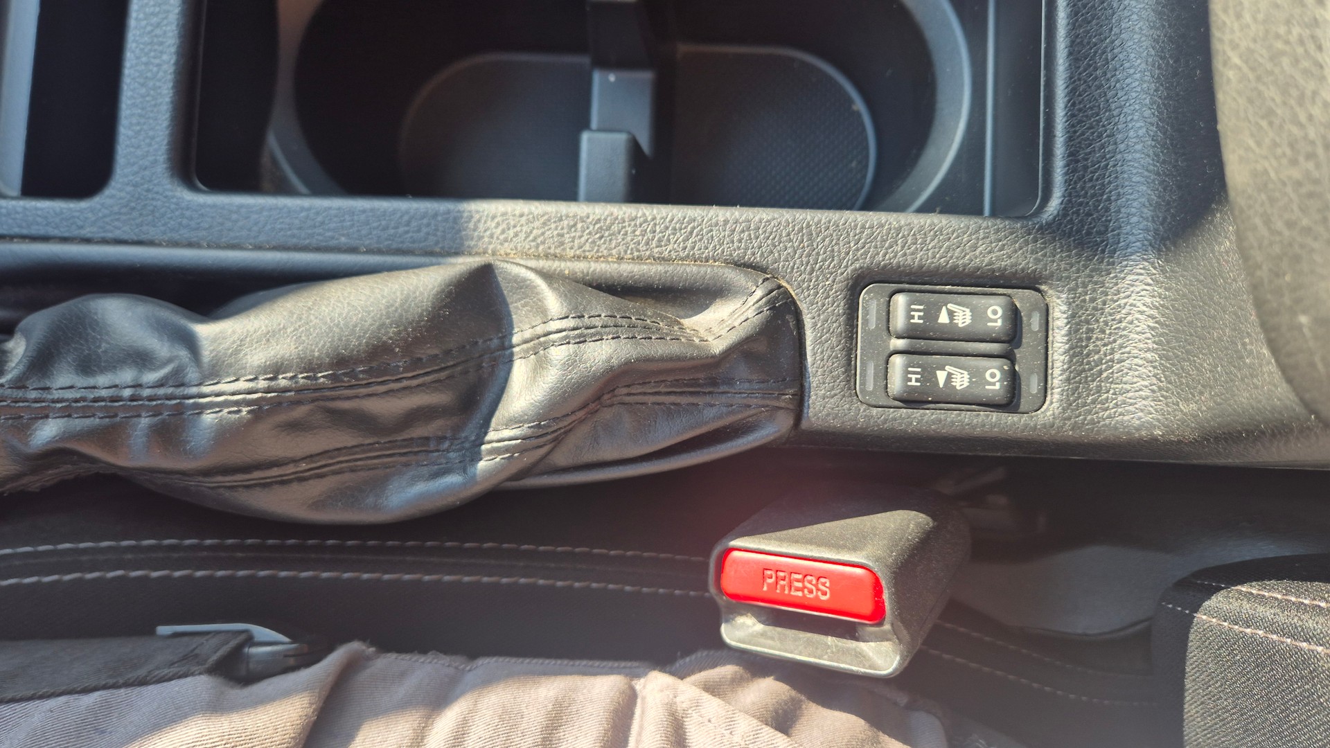 SUBARU XV 2.0 Swiss Two AWD CVT-image-10