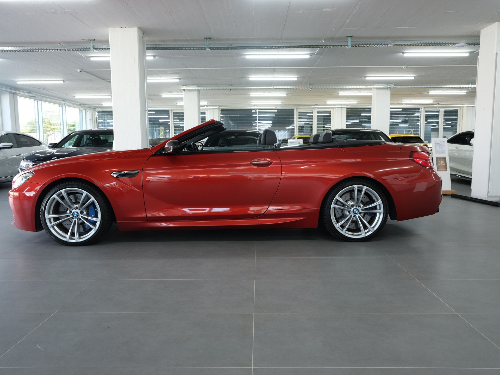 BMW M6 Cabrio Drivelogic *Head Up Display* *M Performance*-image-13