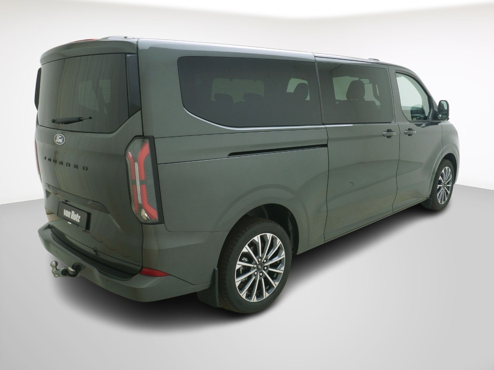 FORD Tourneo Custom L2 2.5 Plug-in-Hybrid Titanium X-image-4