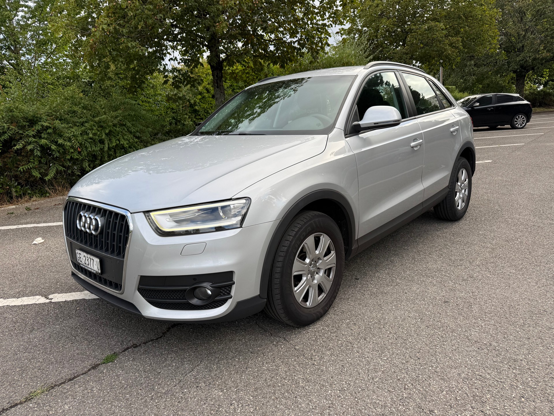AUDI Q3 2.0 TDI-image-0