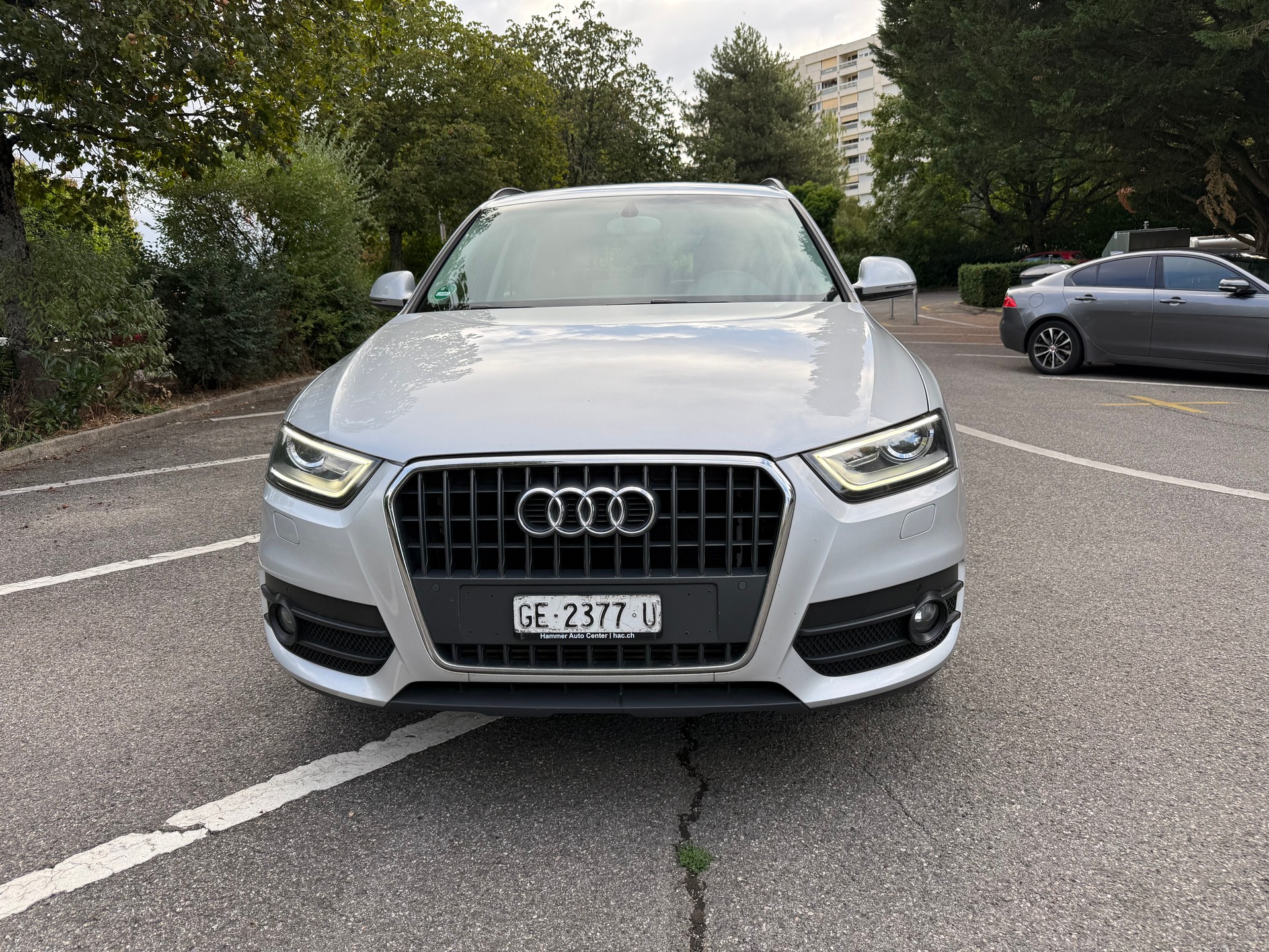 AUDI Q3 2.0 TDI-image-1