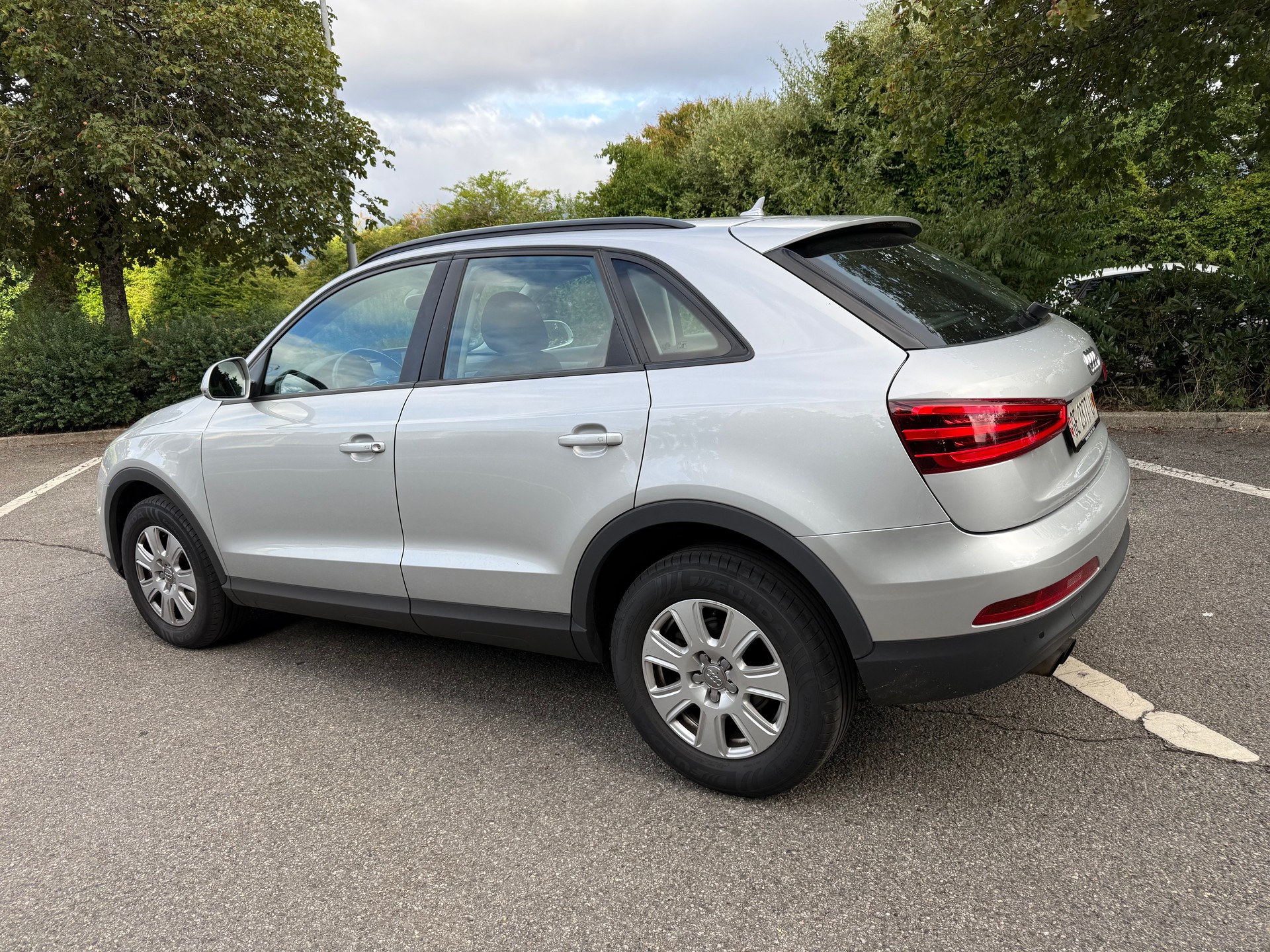AUDI Q3 2.0 TDI-image-8