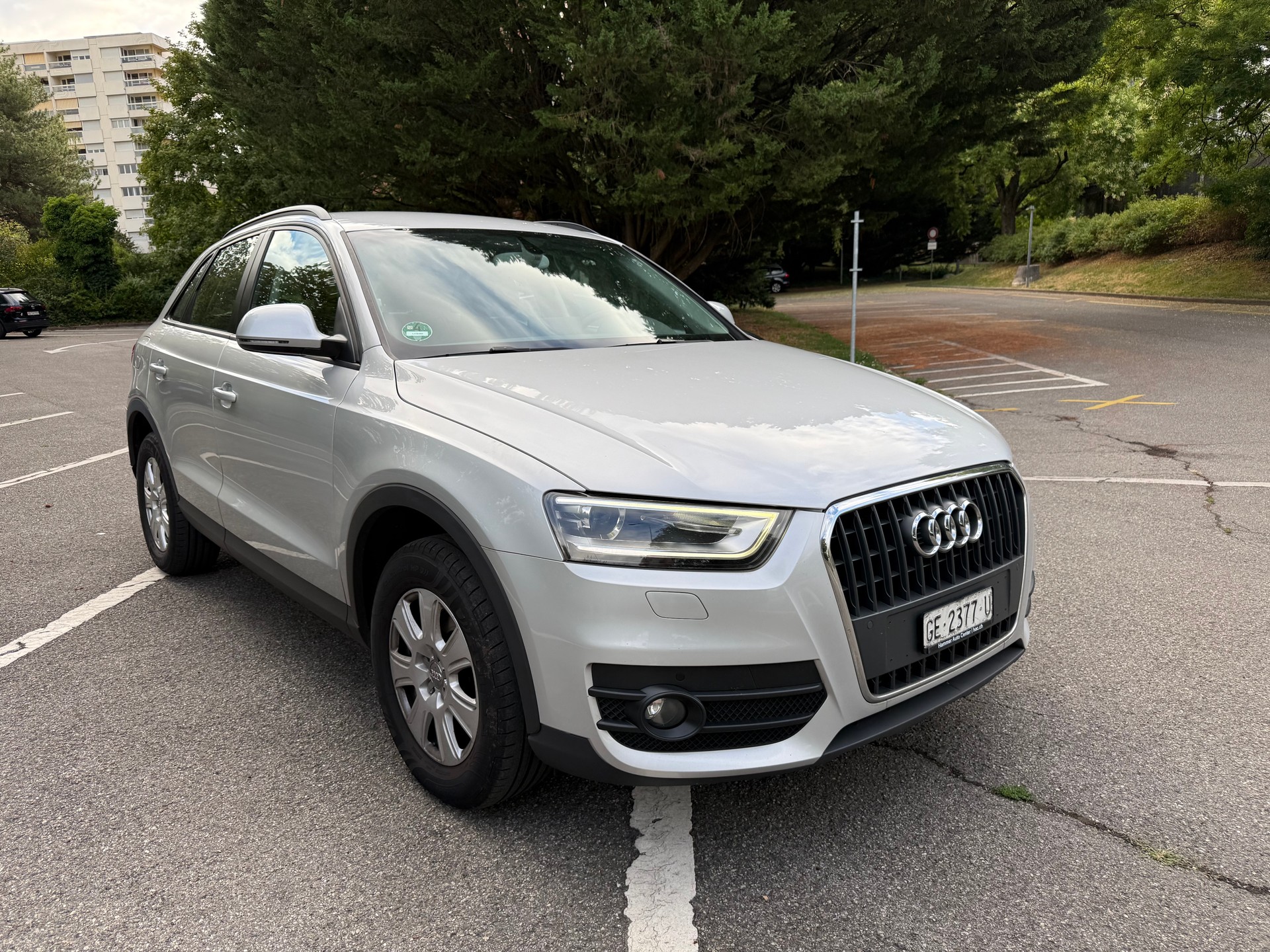 AUDI Q3 2.0 TDI-image-5