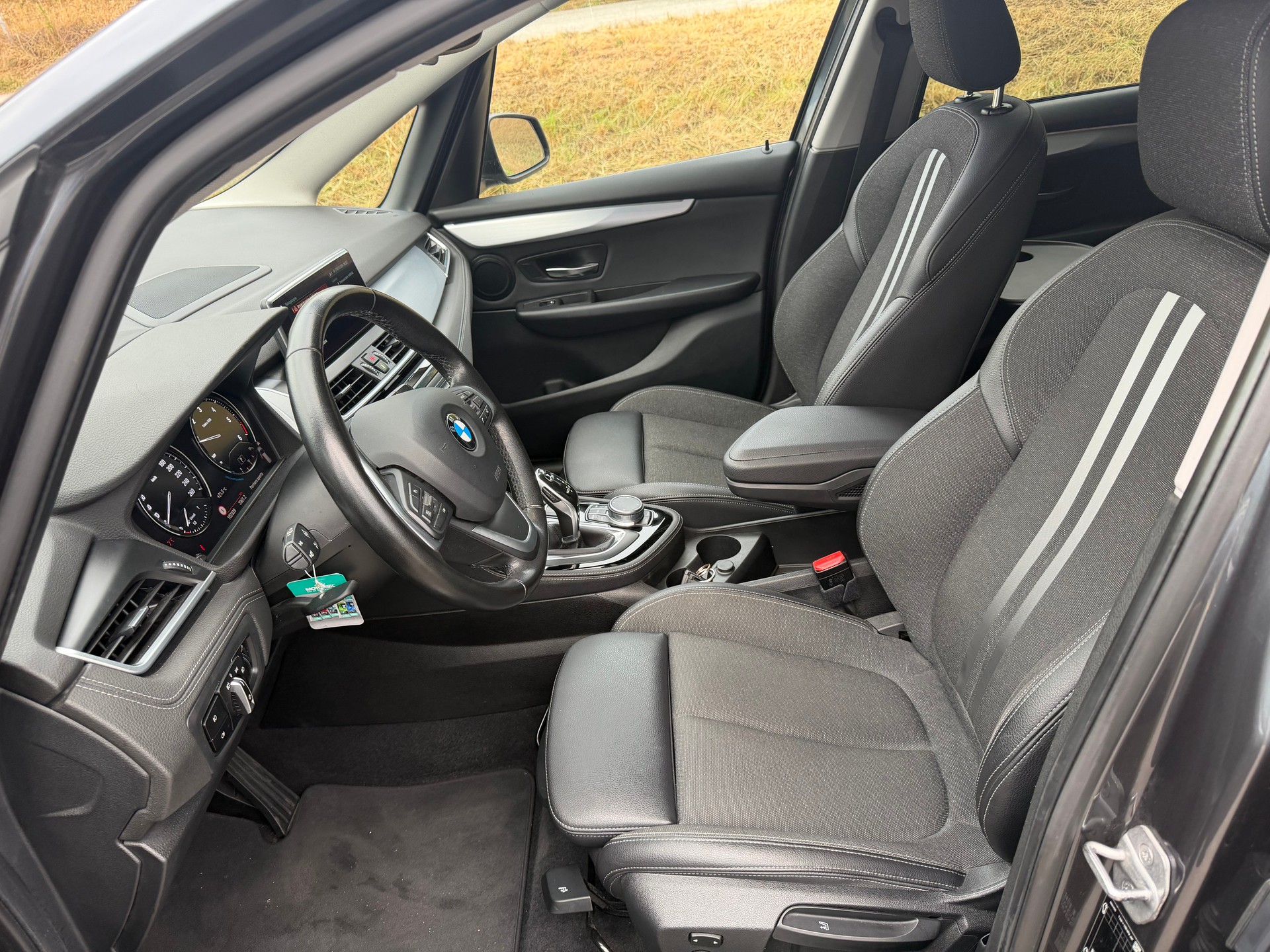 BMW 218d xDrive Gran Tourer Steptronic Sport Line-image-6