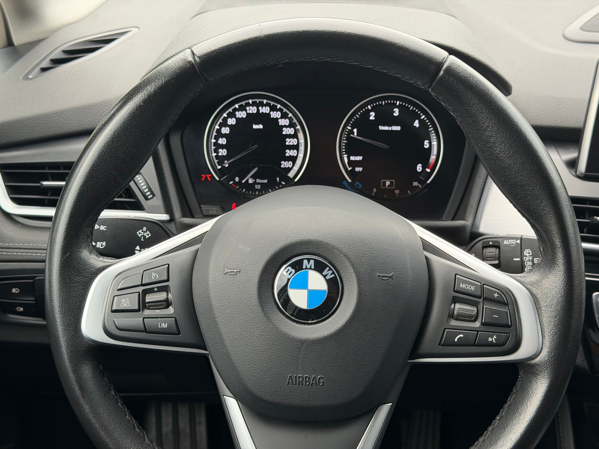 BMW 218d xDrive Gran Tourer Steptronic Sport Line-image-11