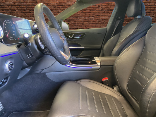 MERCEDES-BENZ C 220 d T 4M AMG Line-image-9