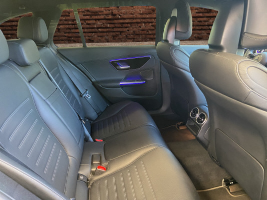 MERCEDES-BENZ C 220 d T 4M AMG Line-image-11