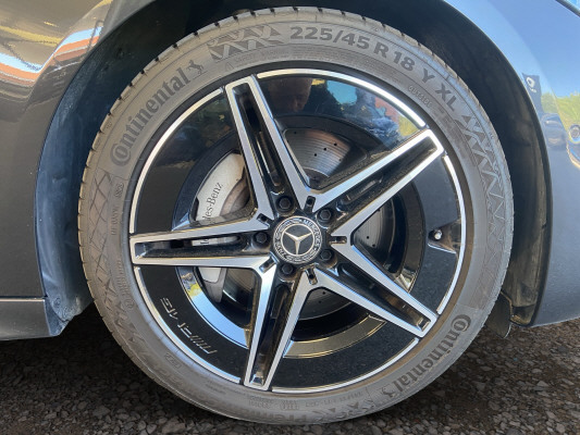 MERCEDES-BENZ C 220 d T 4M AMG Line-image-7