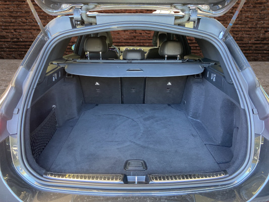 MERCEDES-BENZ C 220 d T 4M AMG Line-image-6